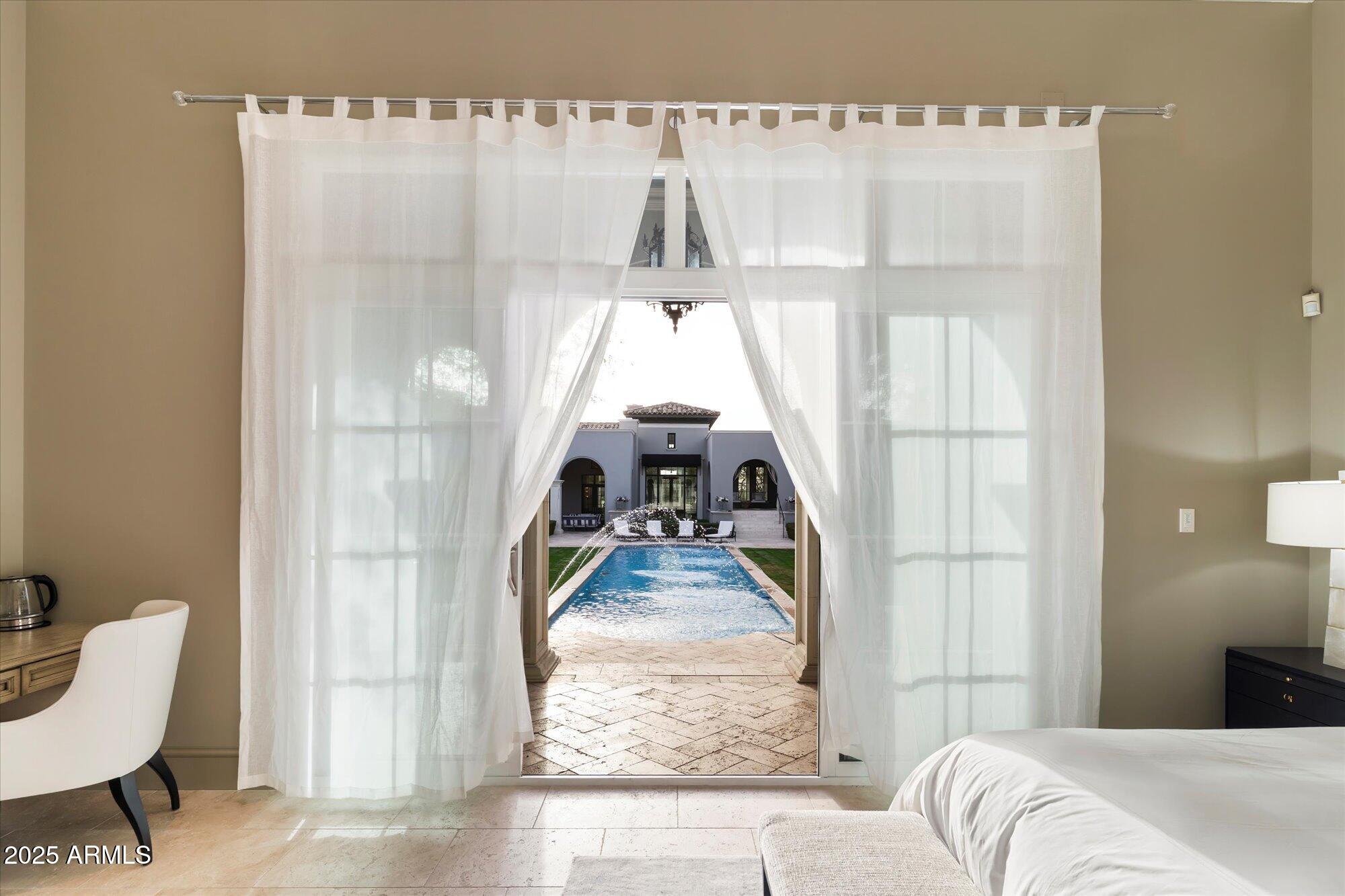 10244 E HUALAPAI Drive