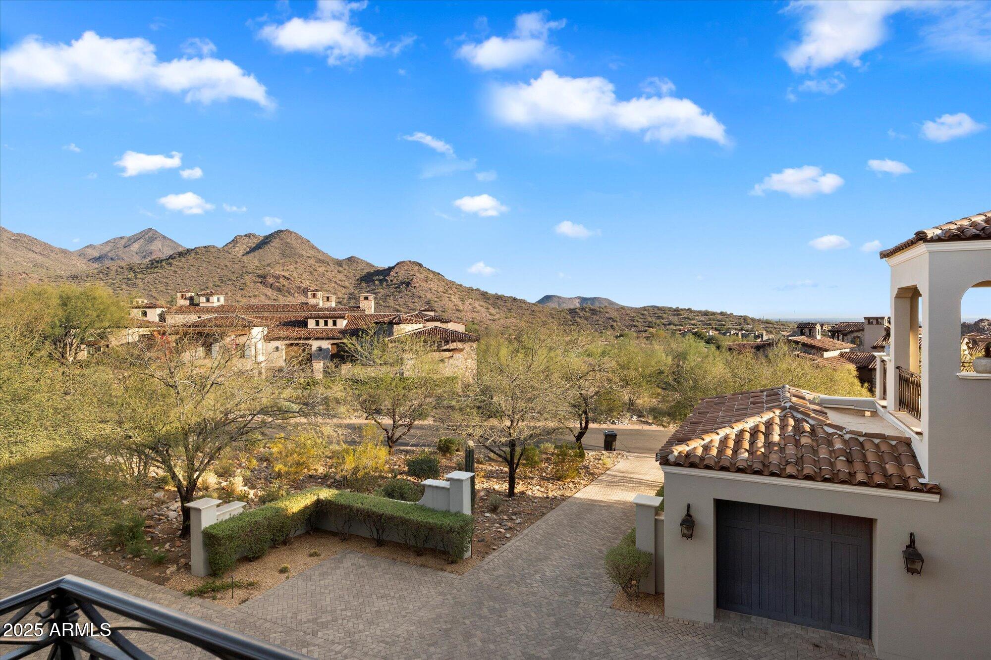 10244 E HUALAPAI Drive