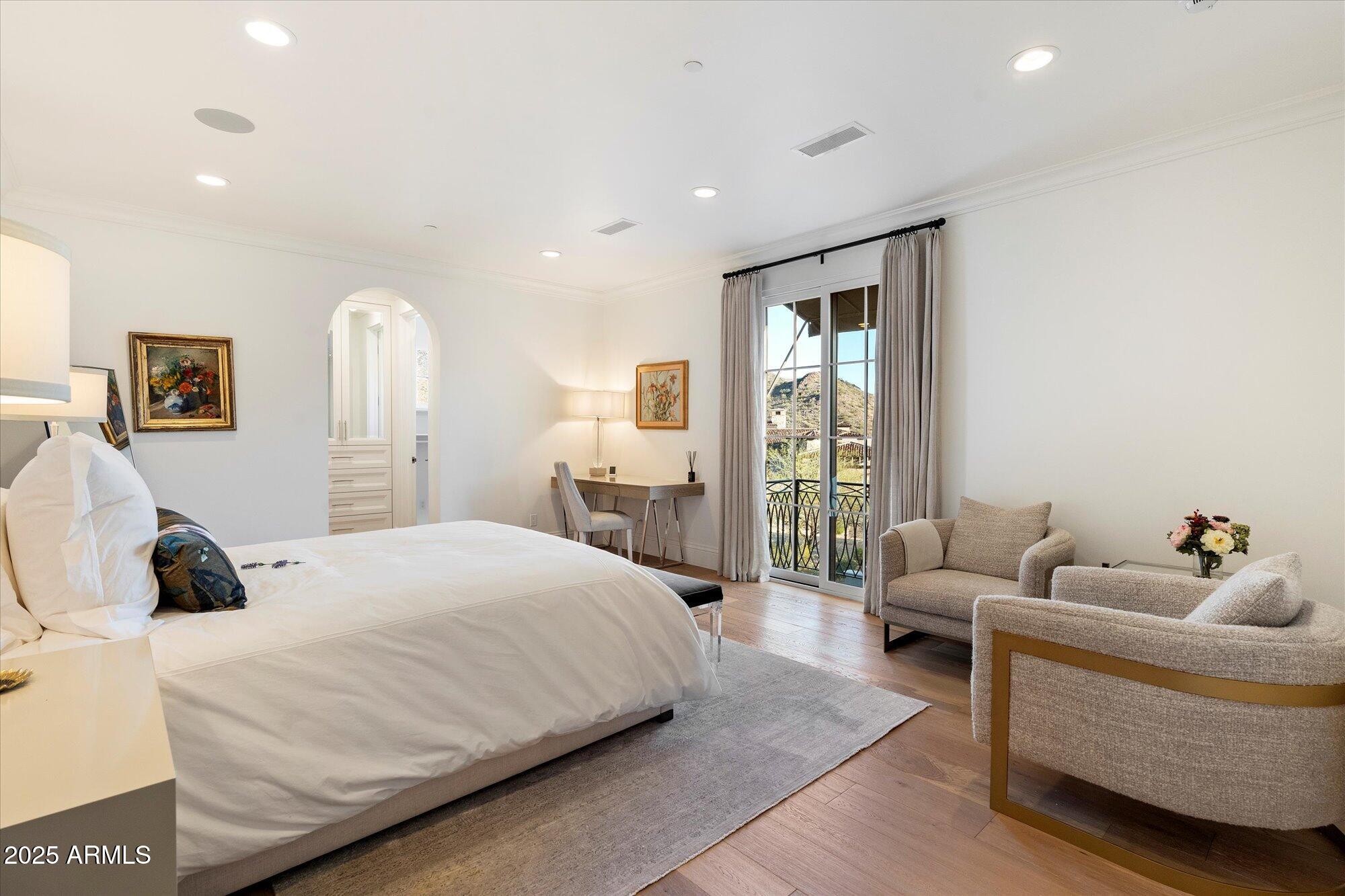 10244 E HUALAPAI Drive