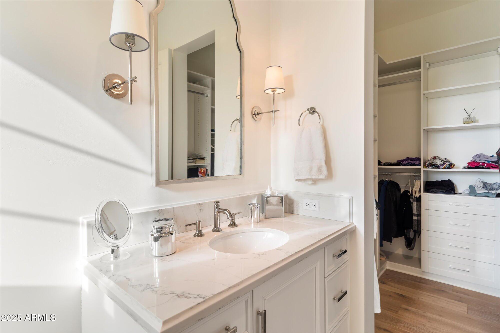 10244 E HUALAPAI Drive