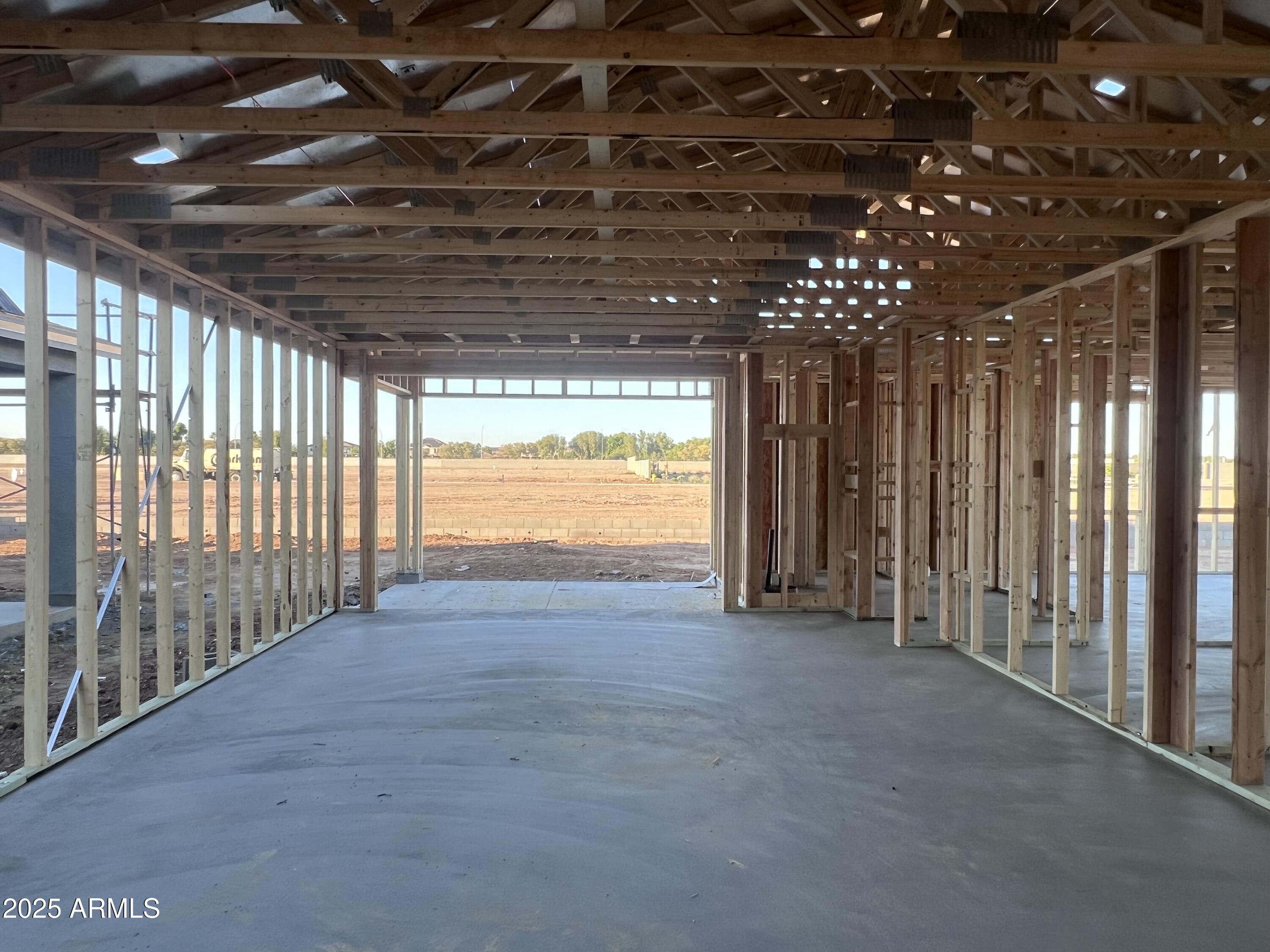 15716 W CAMDEN Avenue, Waddell