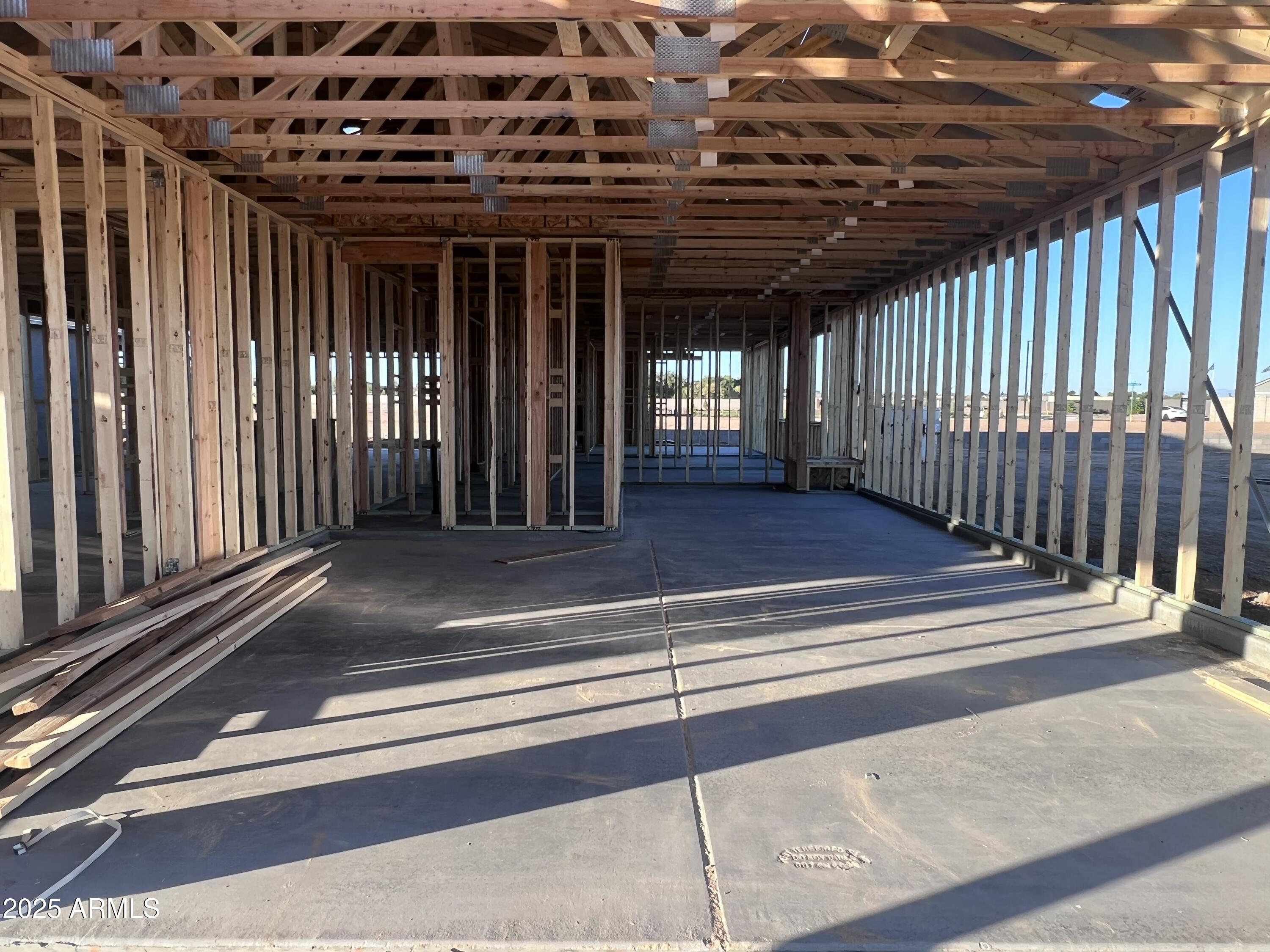 15716 W CAMDEN Avenue, Waddell