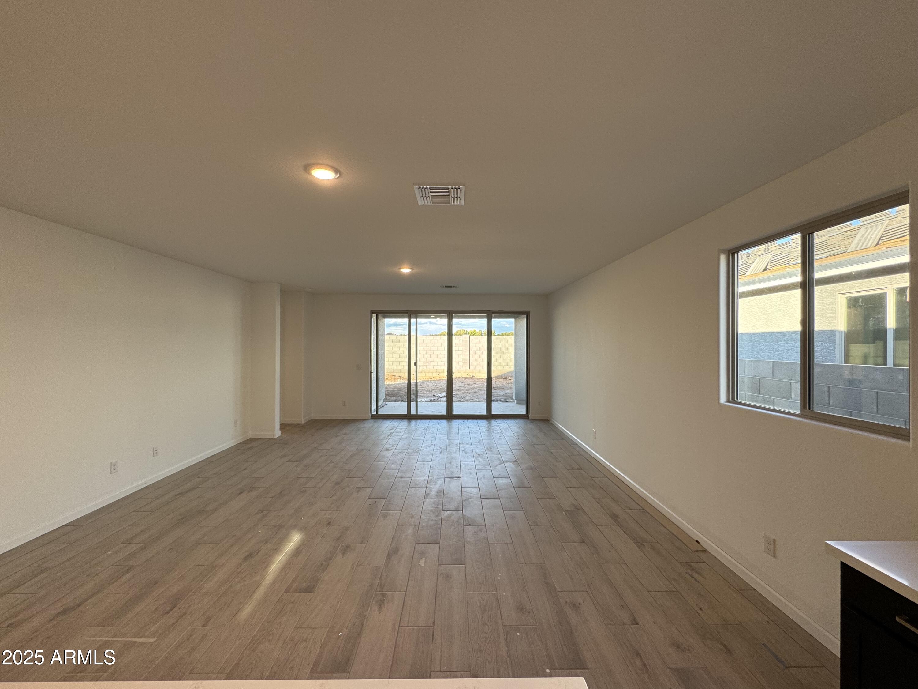 15720 W CAMDEN Avenue, Waddell