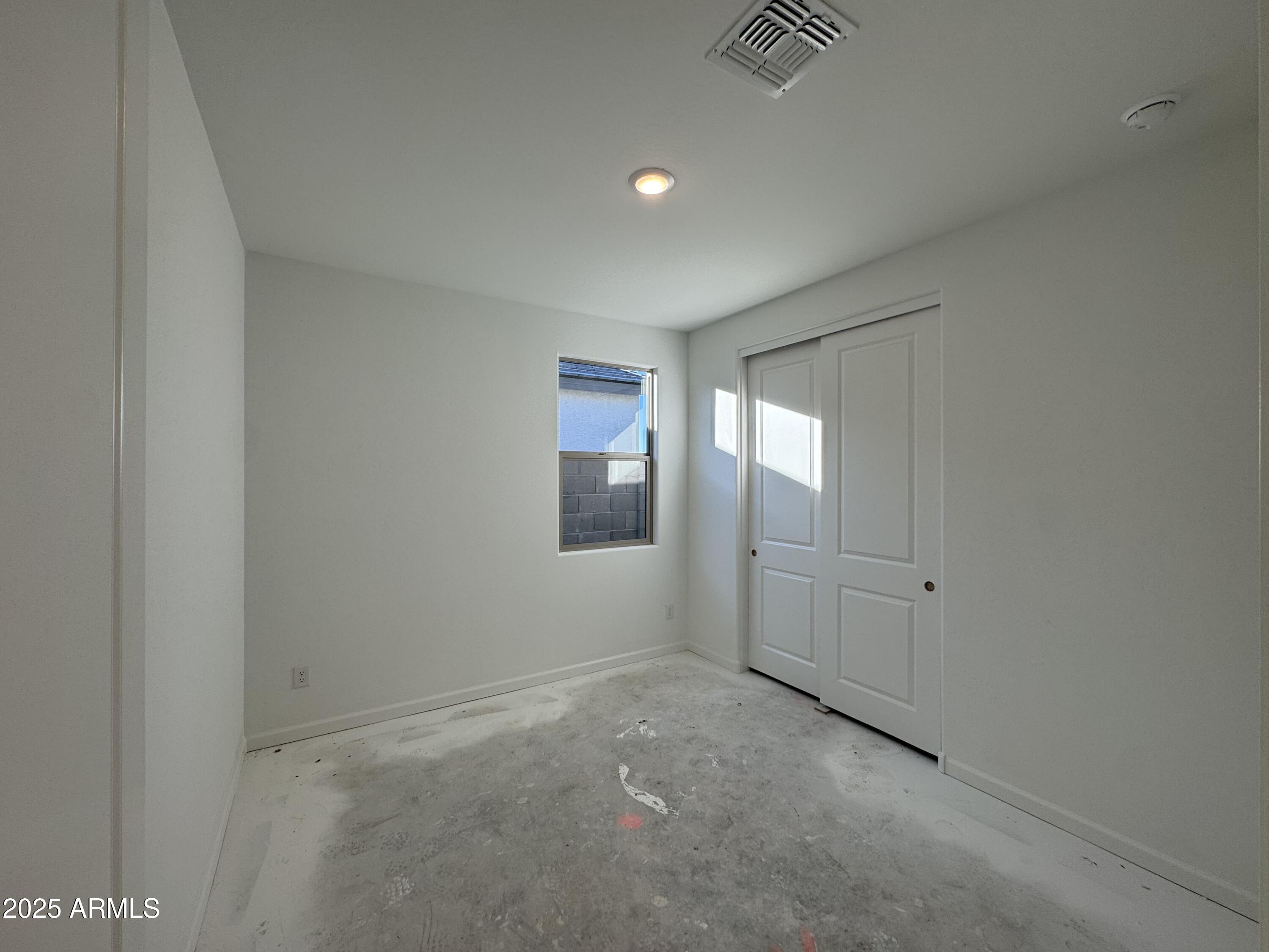 15720 W CAMDEN Avenue, Waddell