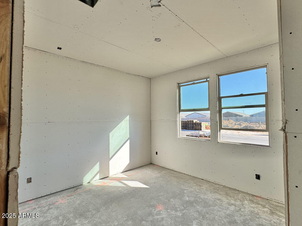 15720 W CAMDEN Avenue, Waddell