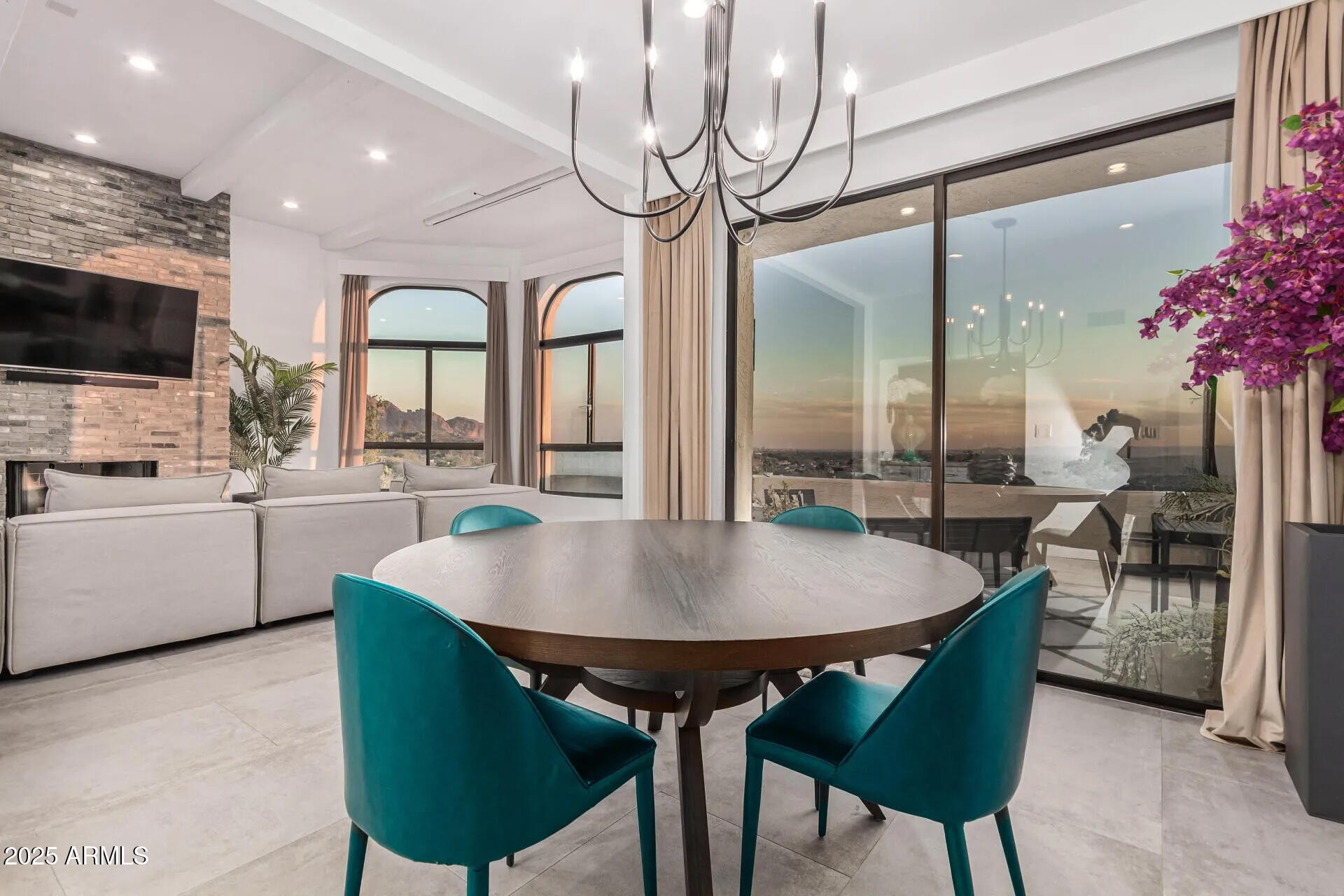 3800 E LINCOLN Drive, 23