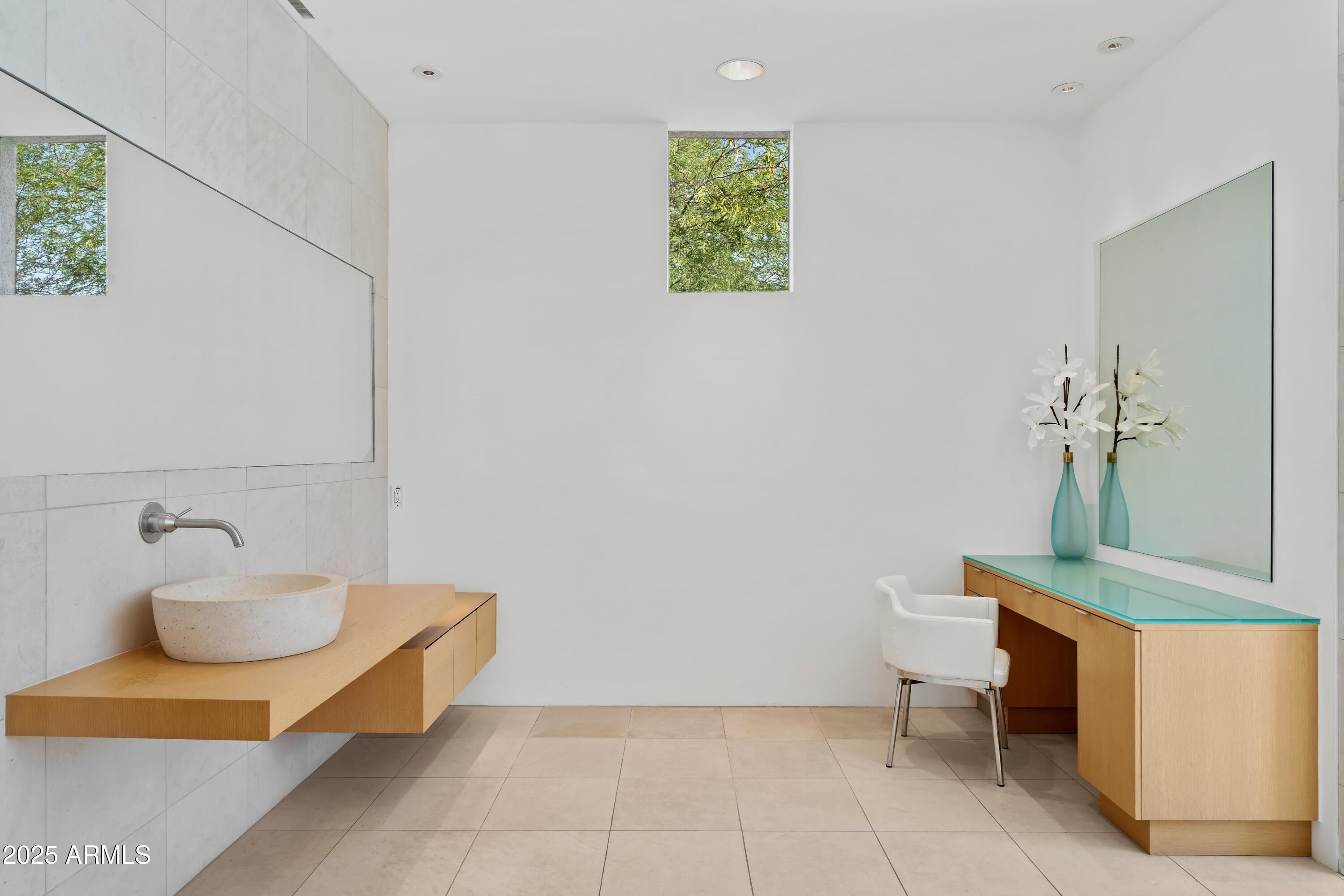 9191 E HAPPY HOLLOW Drive