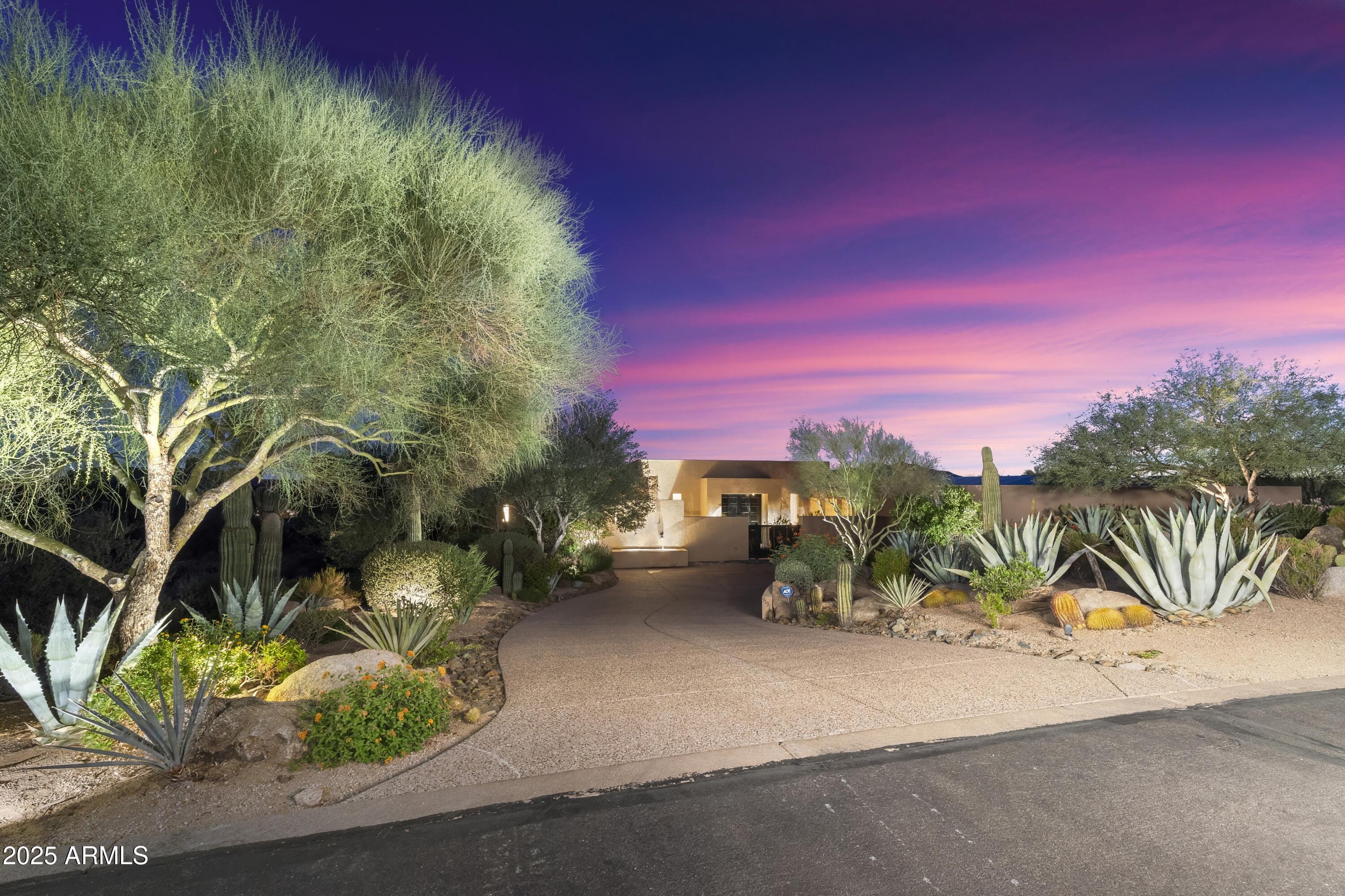 9191 E HAPPY HOLLOW Drive