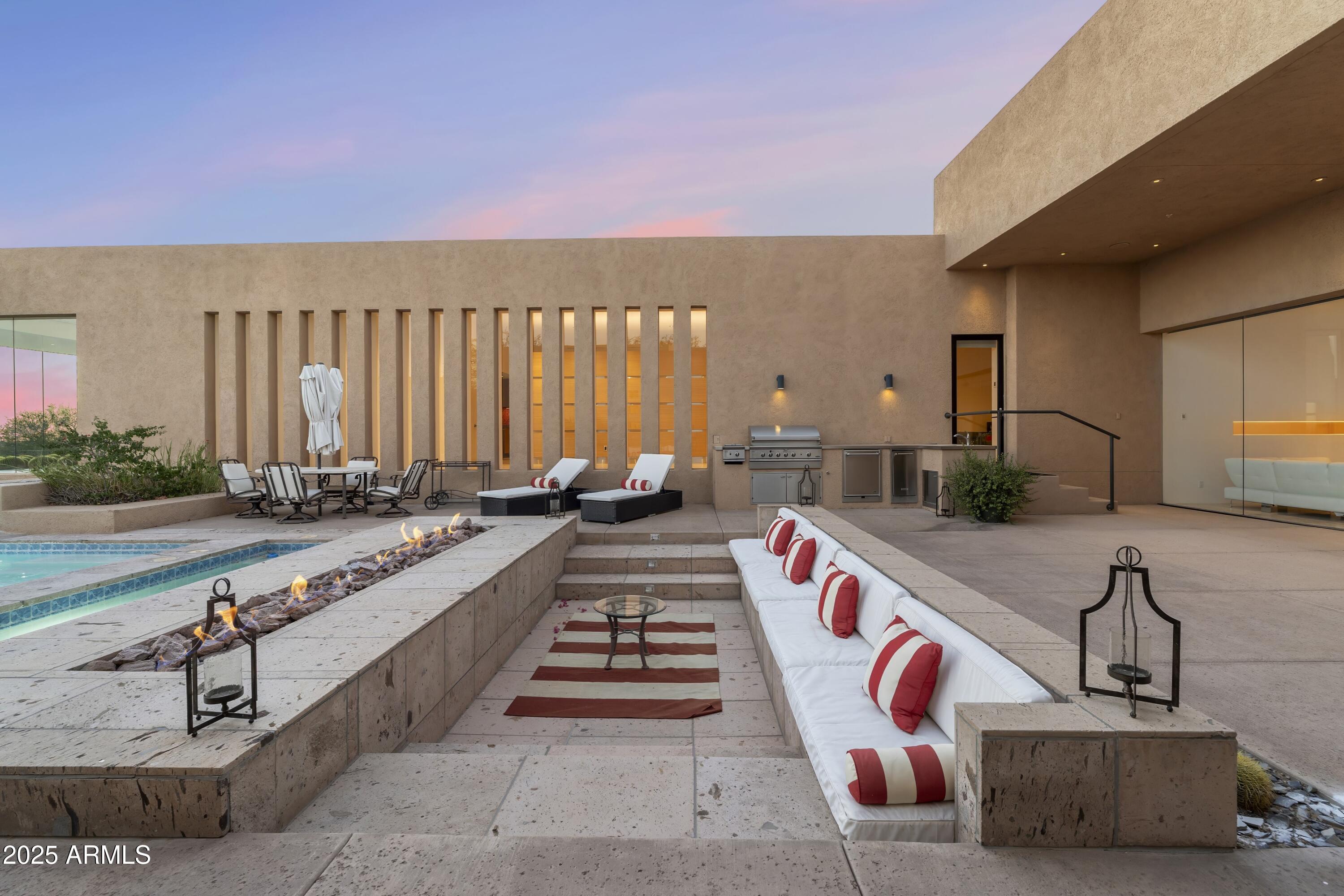 9191 E HAPPY HOLLOW Drive