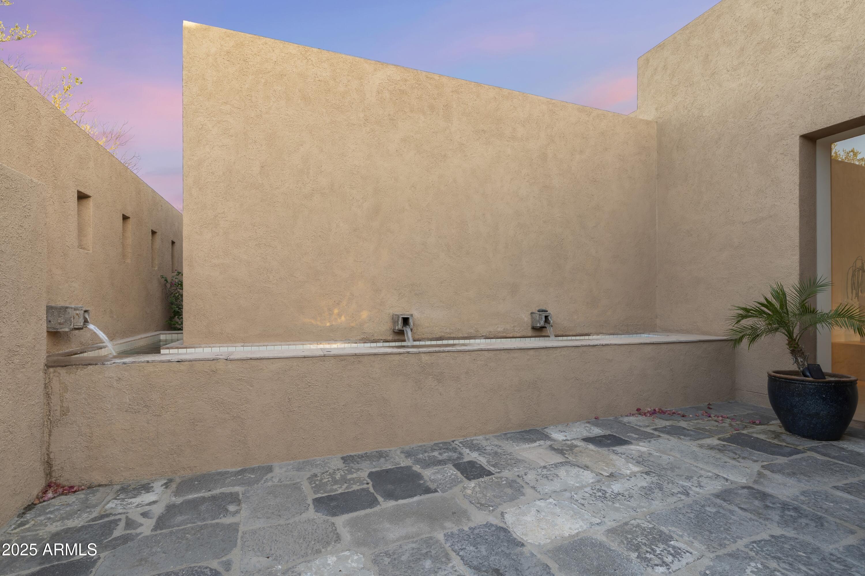 9191 E HAPPY HOLLOW Drive