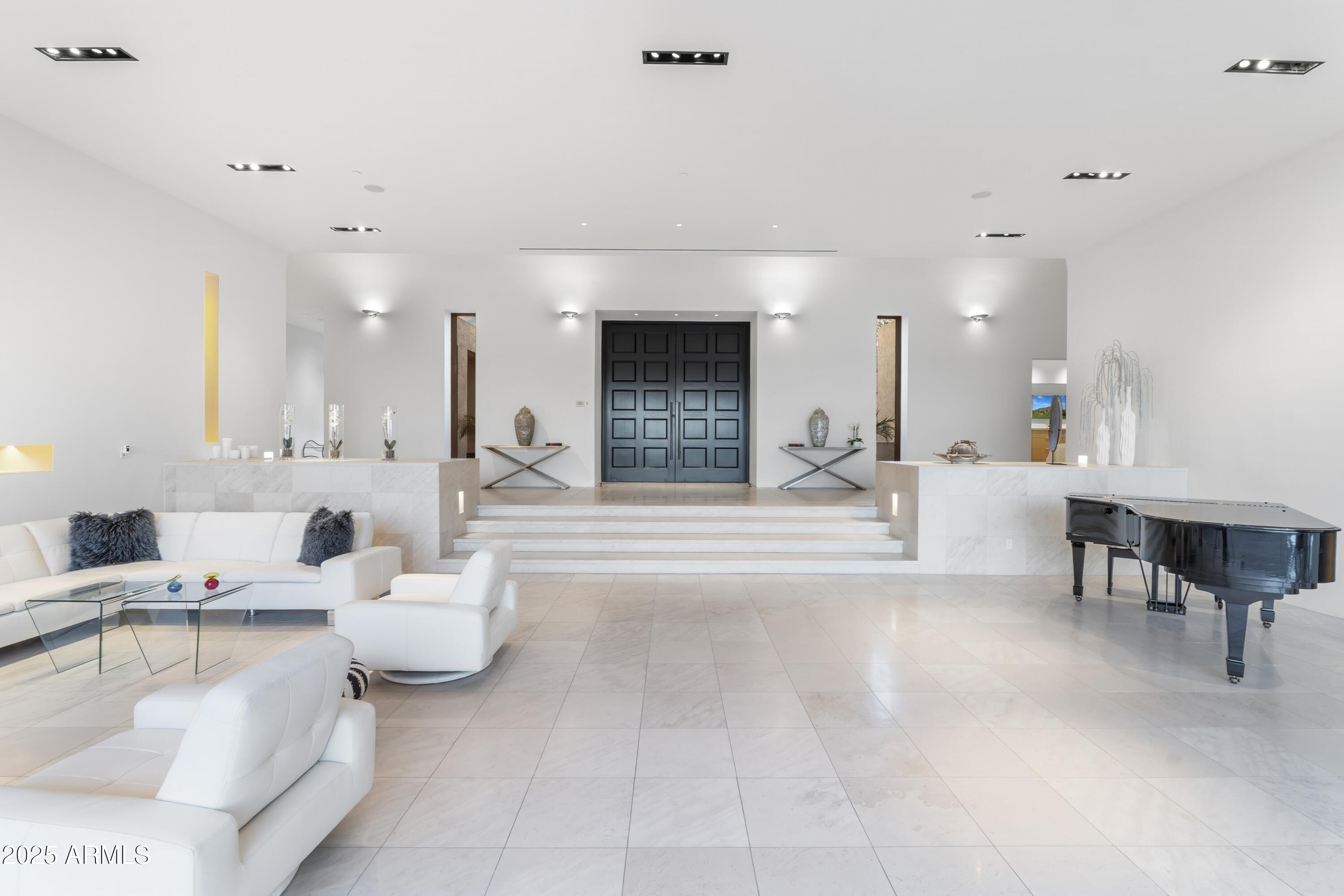 9191 E HAPPY HOLLOW Drive