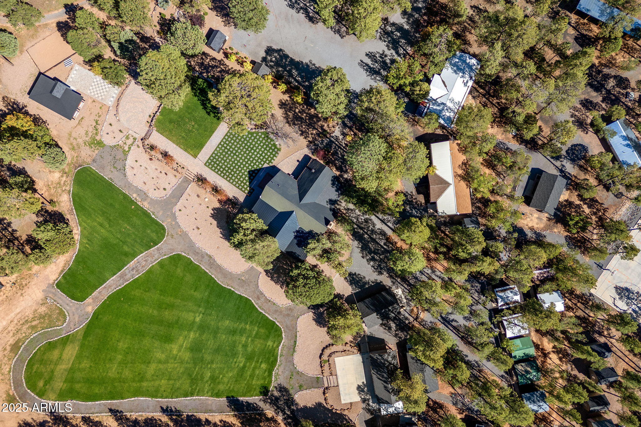 6385 W WHITE MOUNTAIN Boulevard