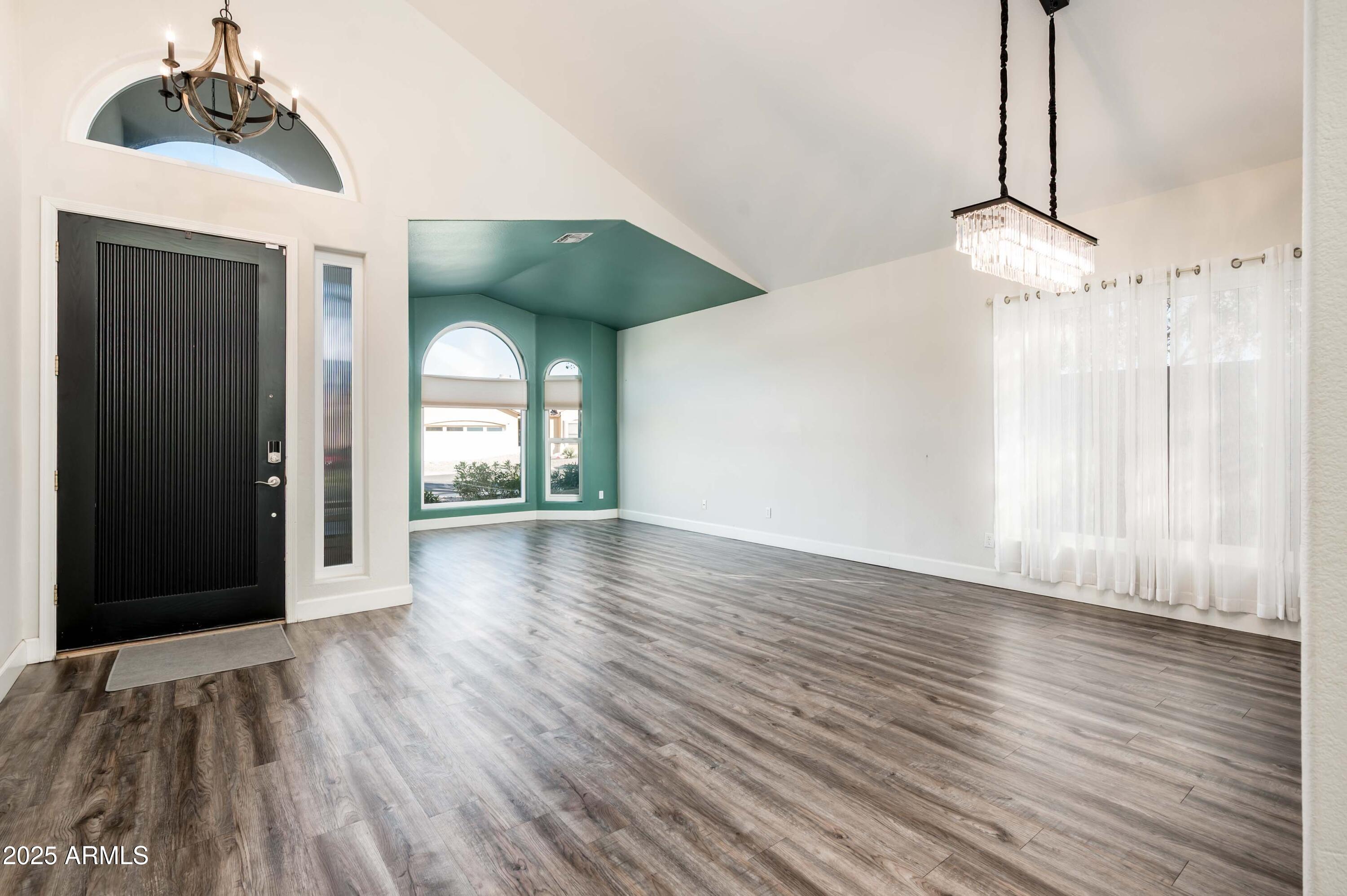 3951 E Cullumber Street