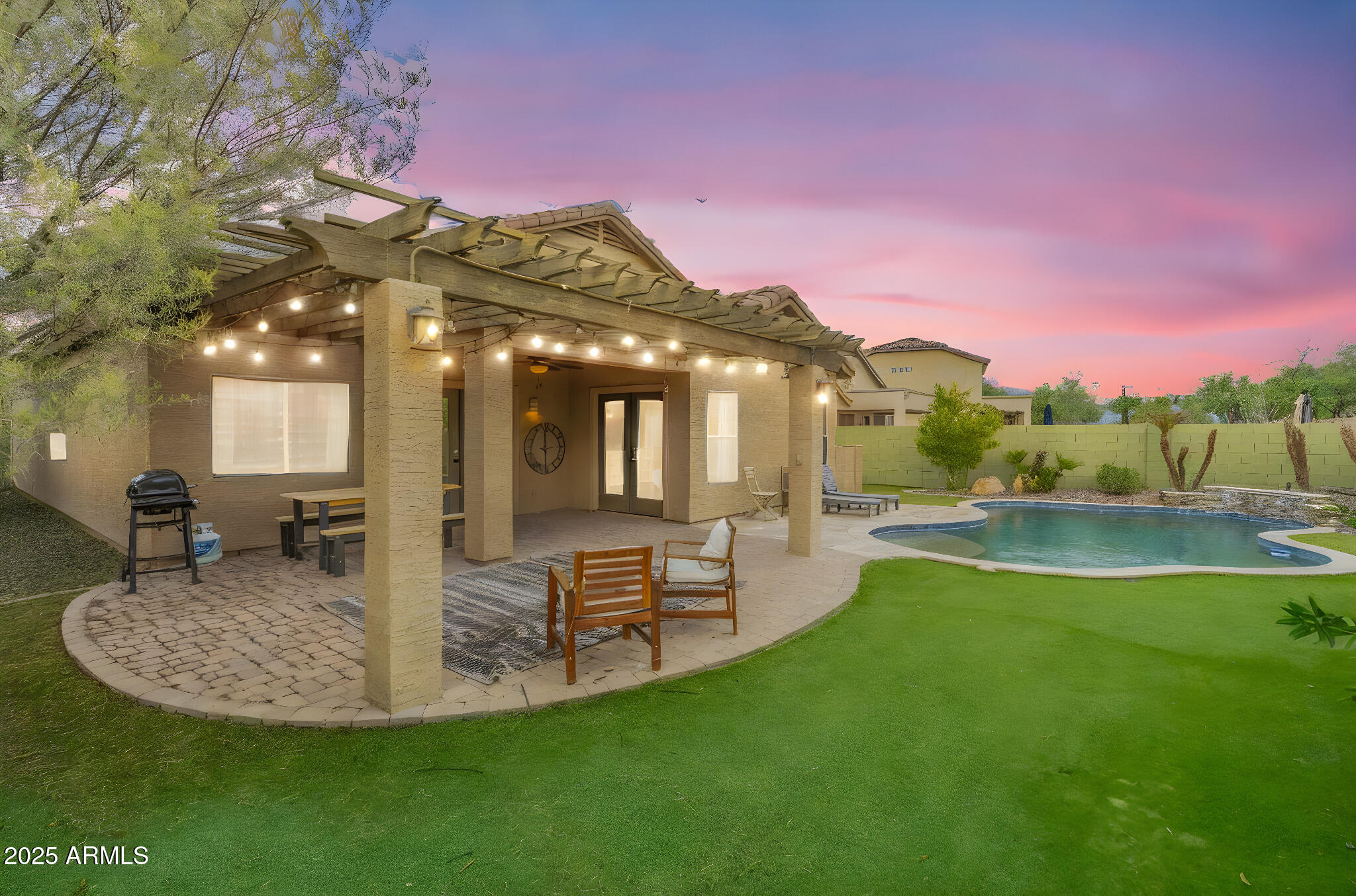 17471 W DESERT SAGE Drive