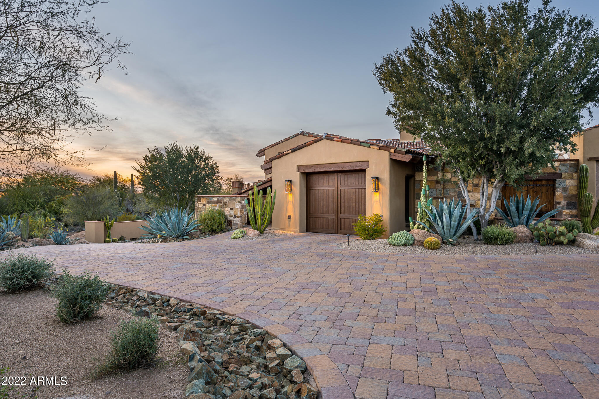 8430 E WHISPER ROCK Trail