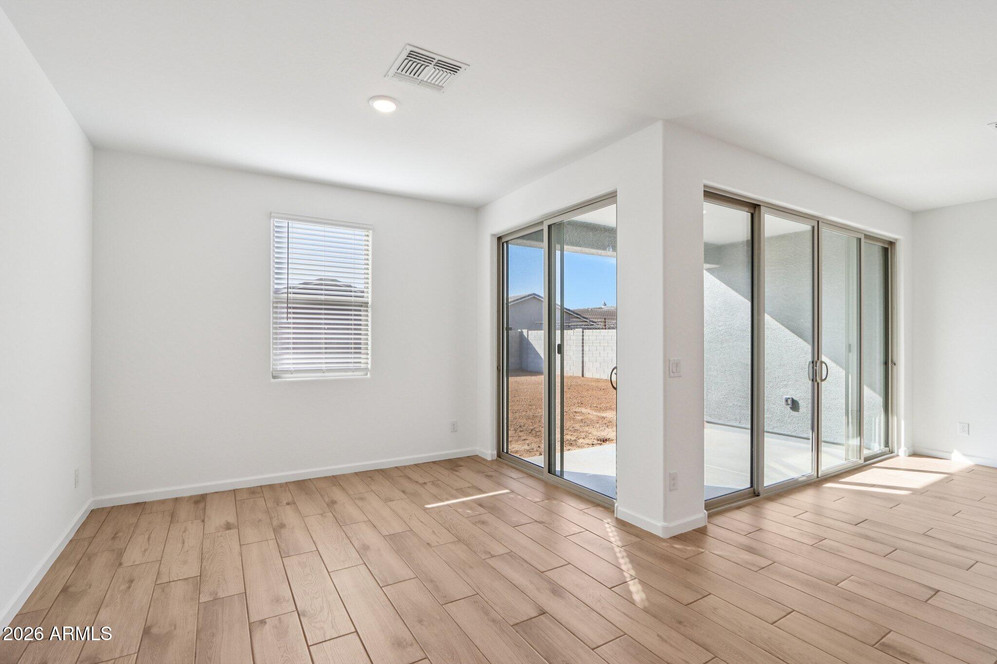 15719 W CAMDEN Avenue