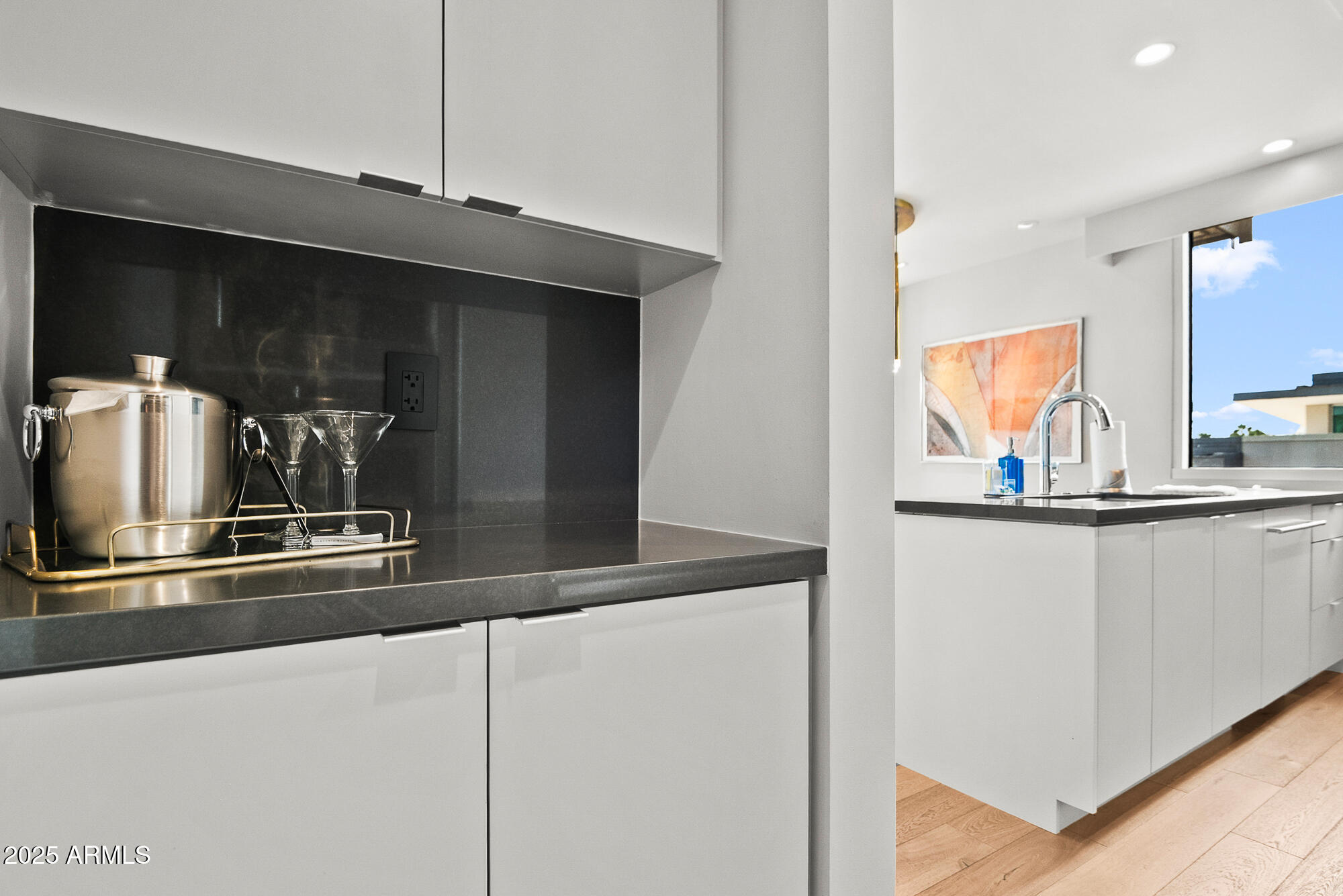 5455 E LINCOLN Drive, 2021