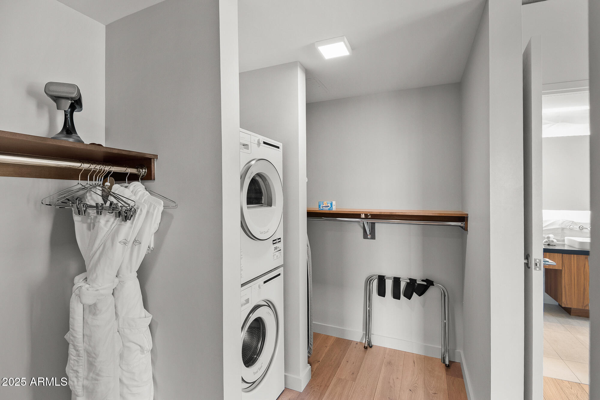 5455 E LINCOLN Drive, 2021