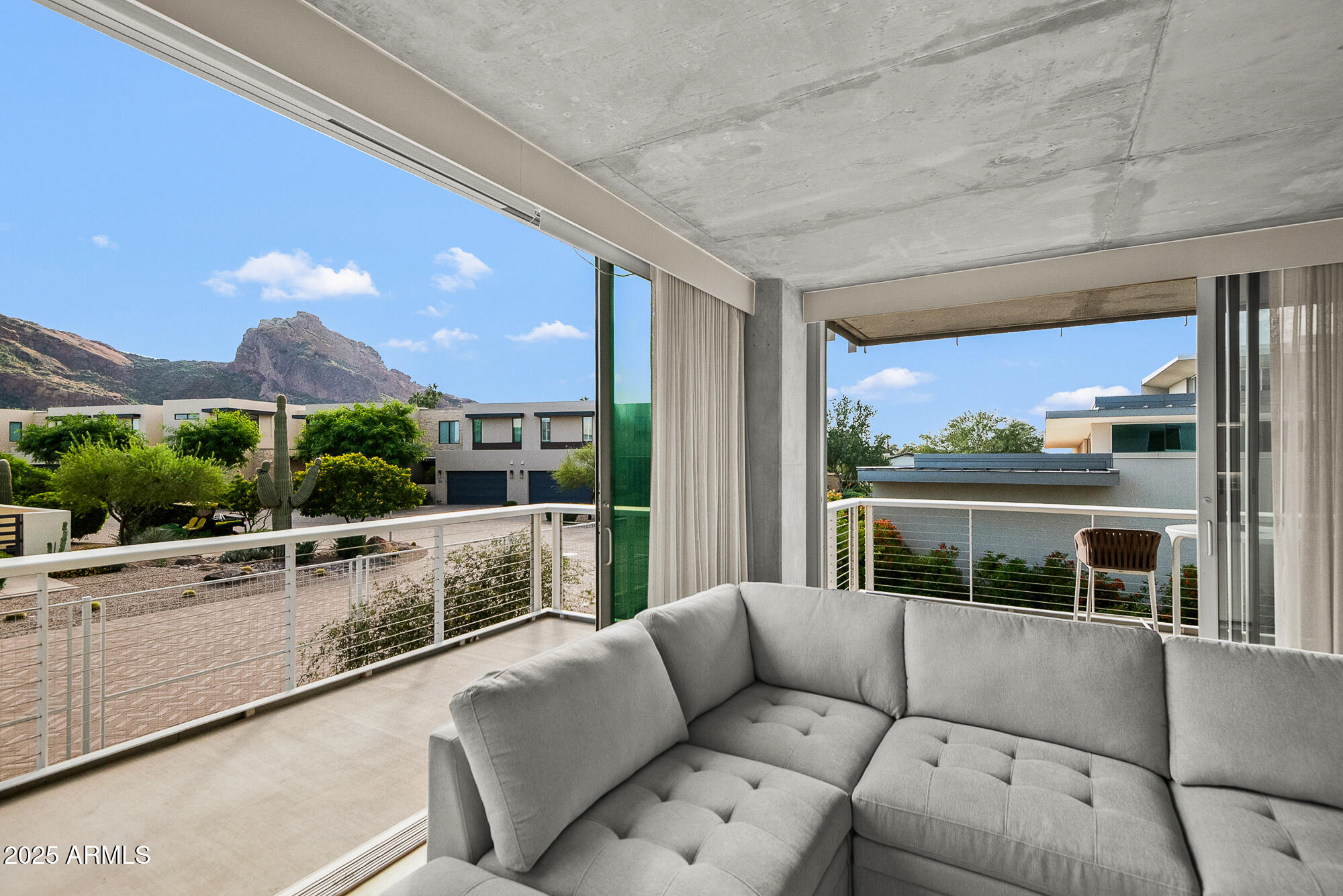 5455 E LINCOLN Drive, 2021