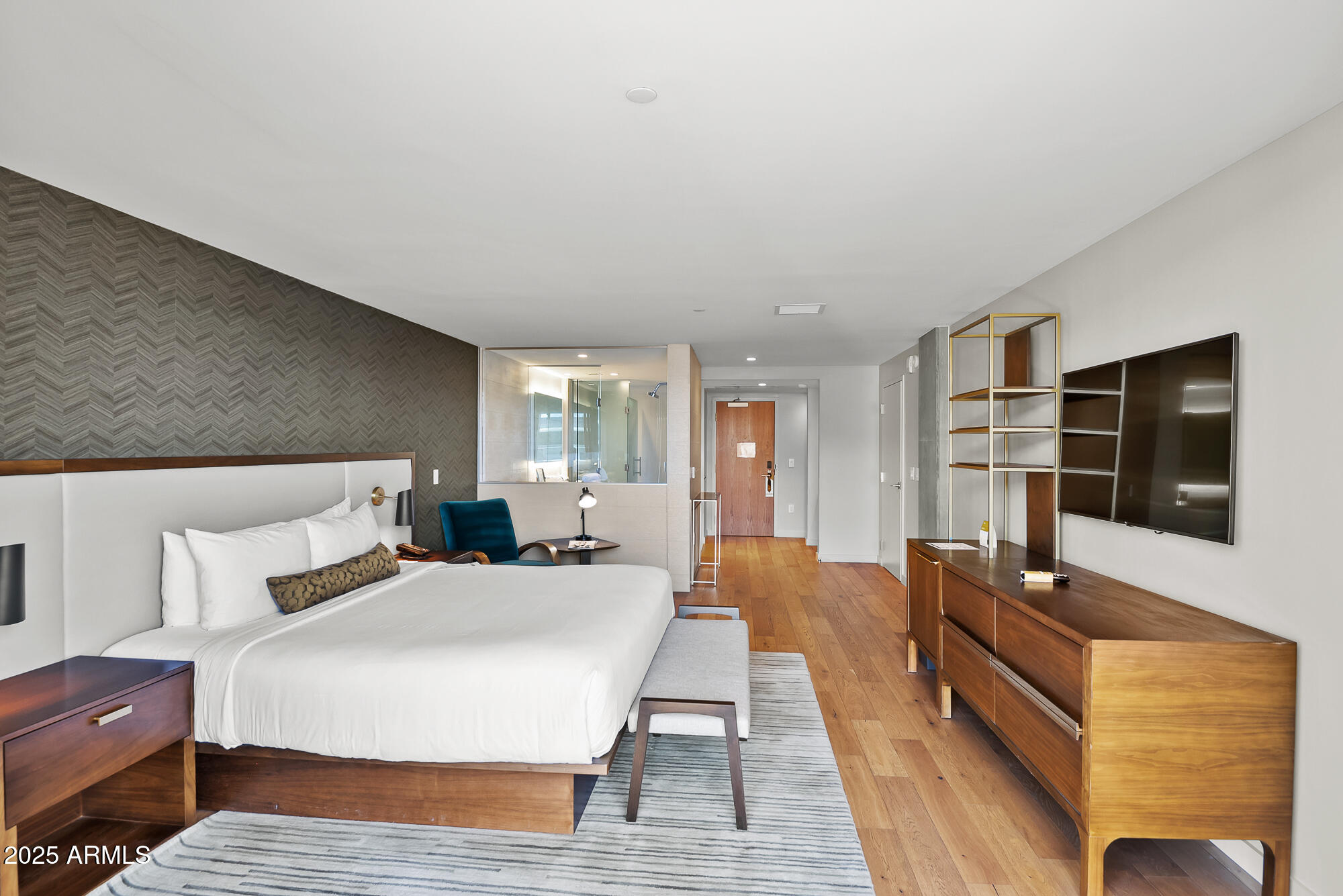 5455 E LINCOLN Drive, 2021