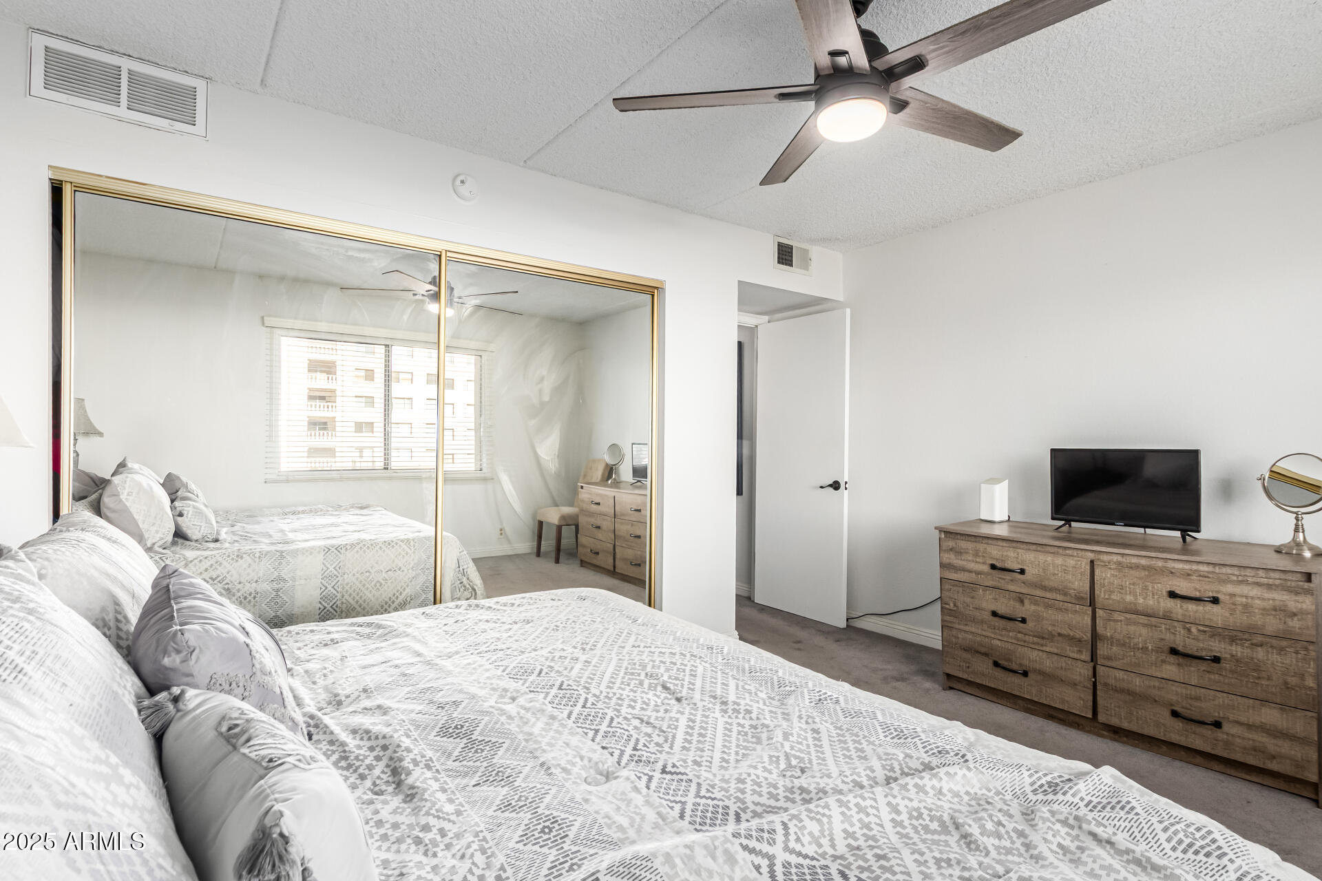 7910 E CAMELBACK Road, 203