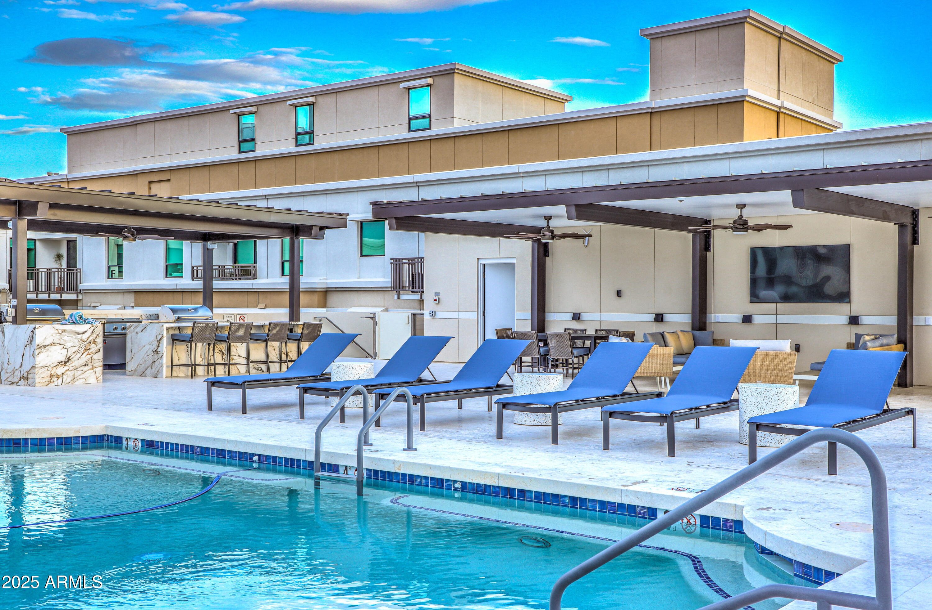 6803 E MAIN Street, 4413