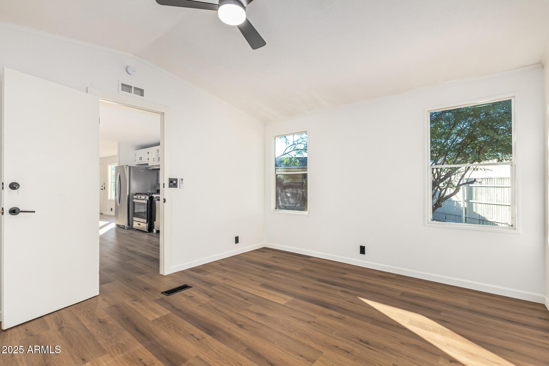 11275 N 99TH Avenue, 10