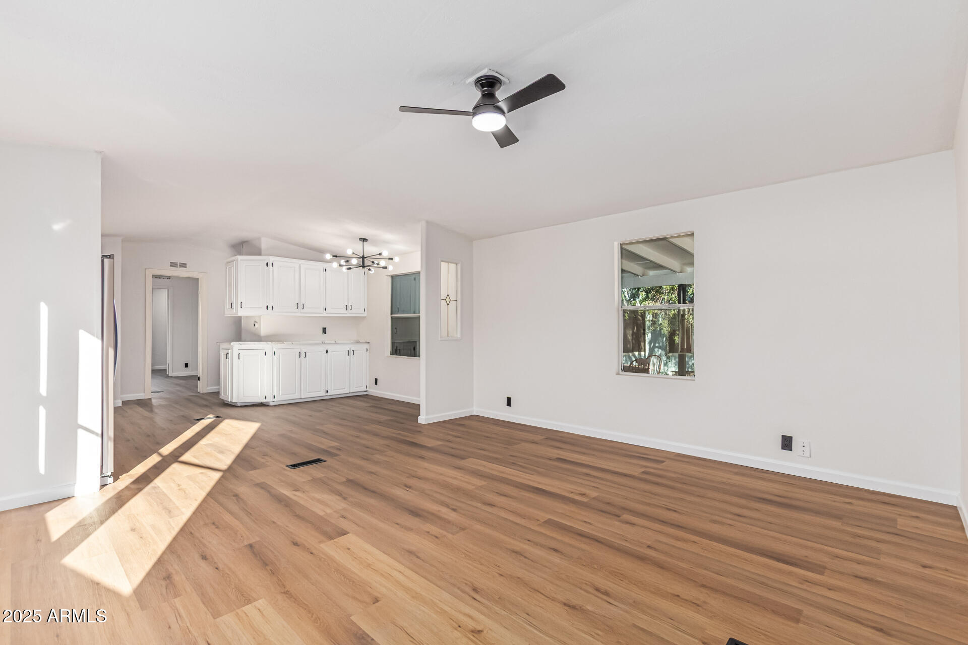 11275 N 99TH Avenue, 10