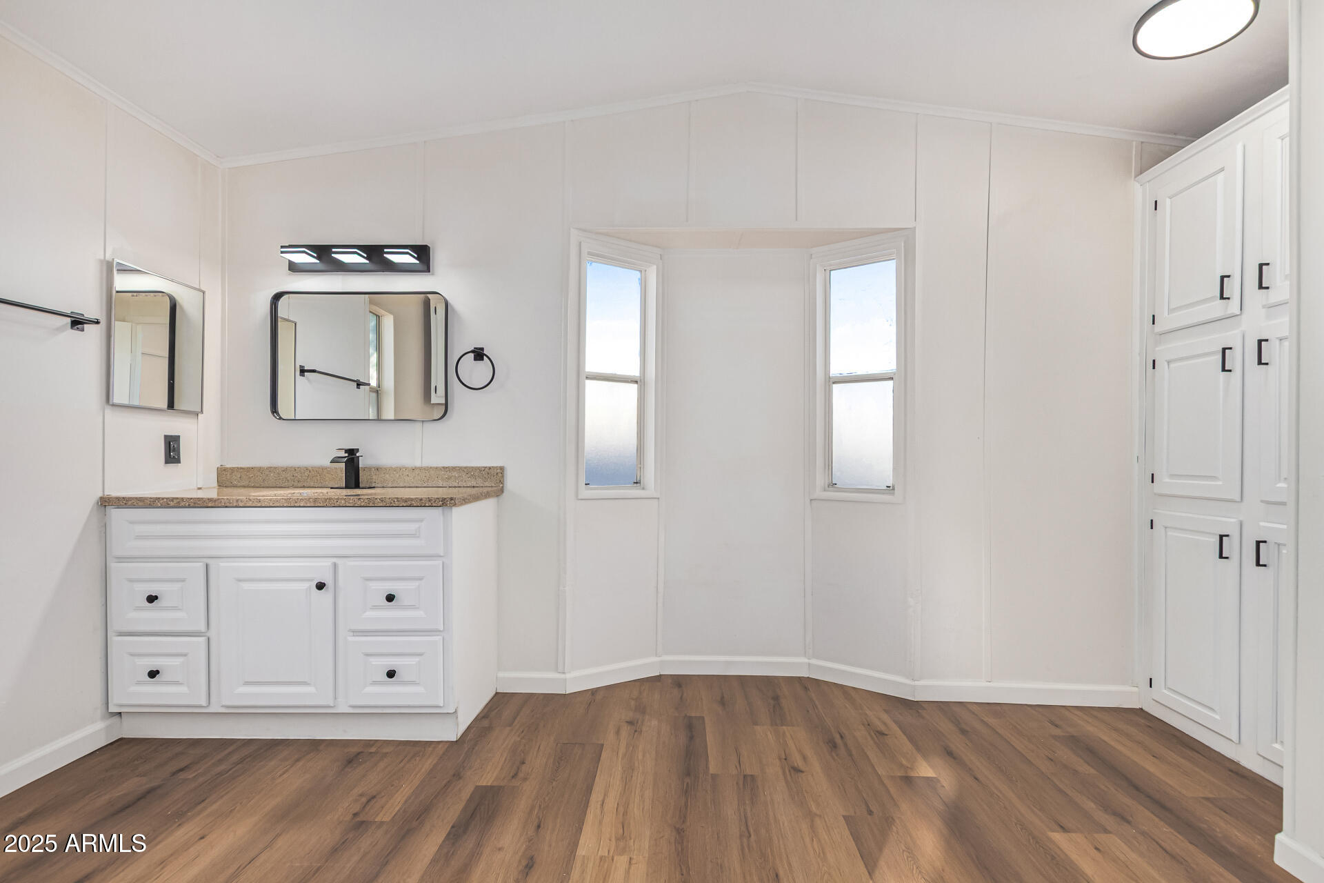 11275 N 99TH Avenue, 10