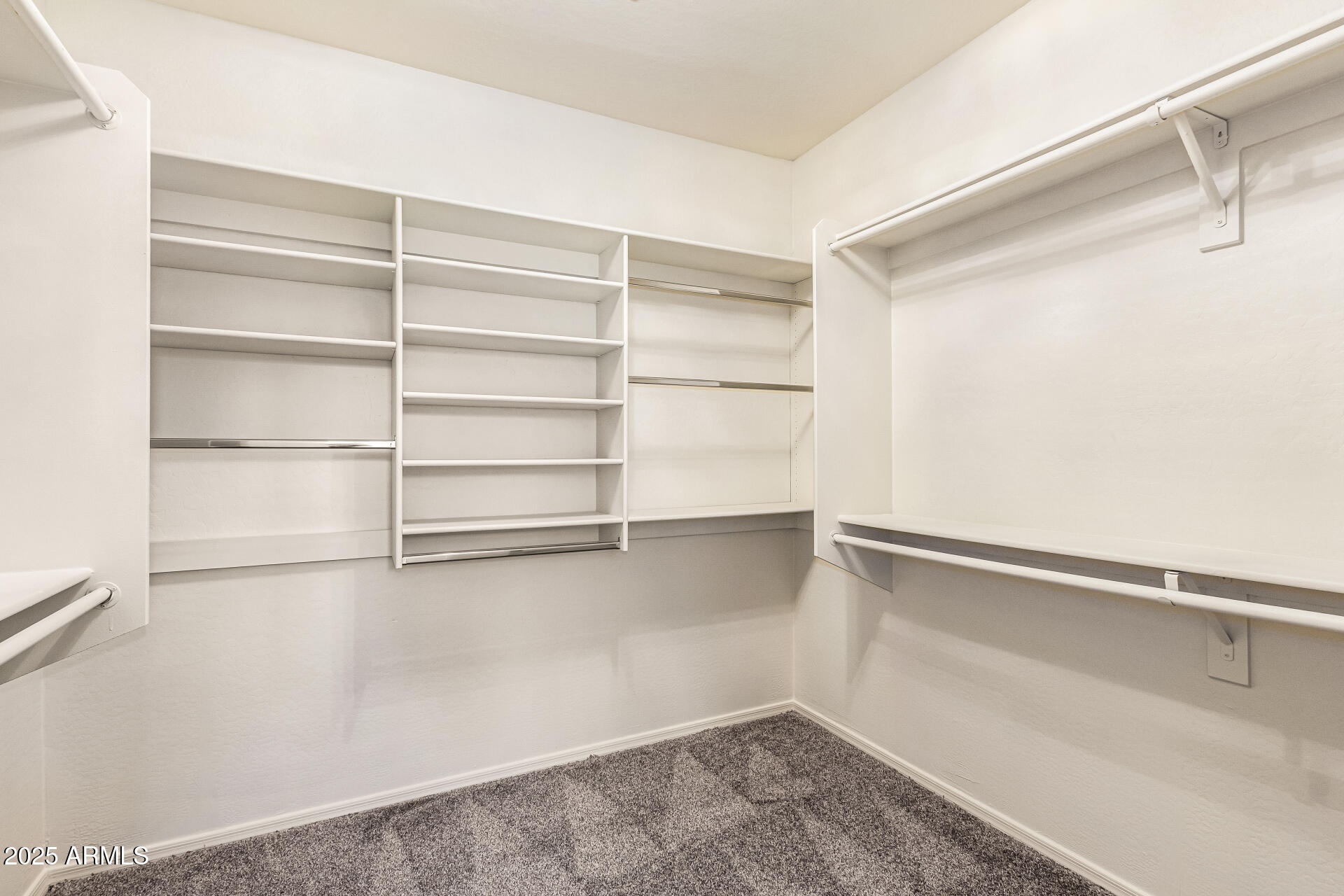 4258 E LEXINGTON Avenue