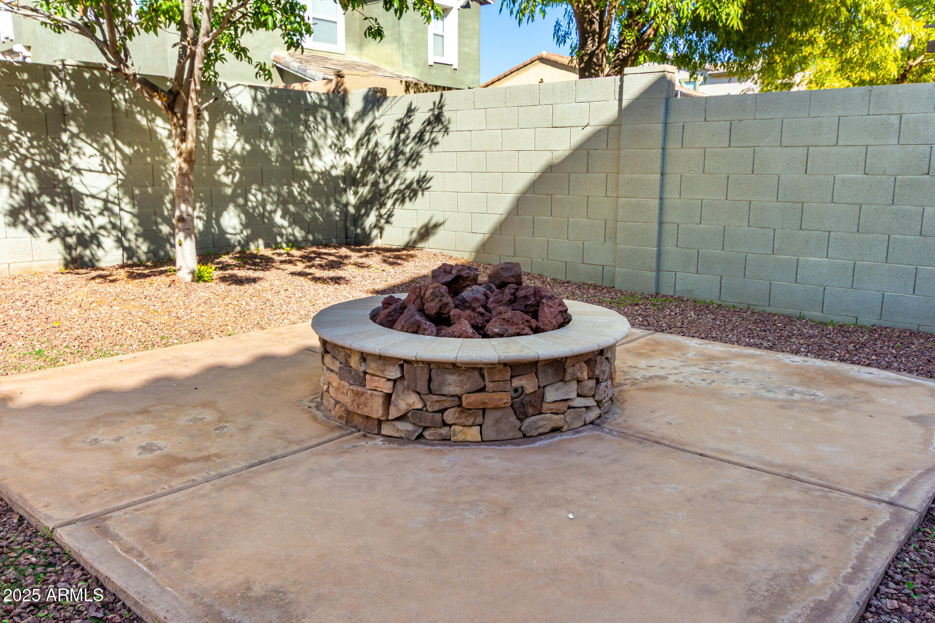 4258 E LEXINGTON Avenue