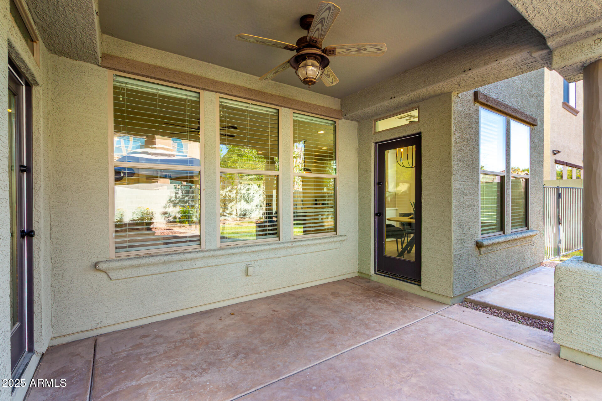 4258 E LEXINGTON Avenue