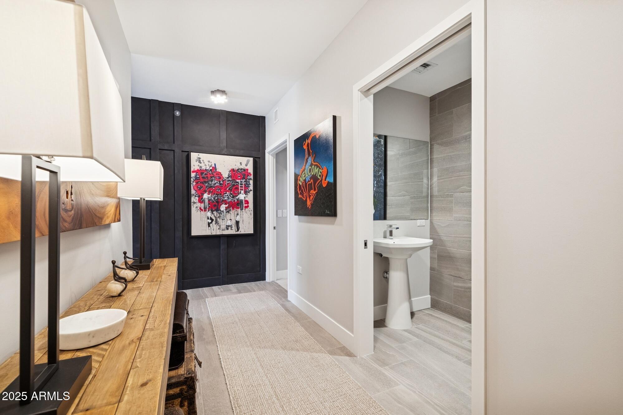 7180 E KIERLAND Boulevard, 218