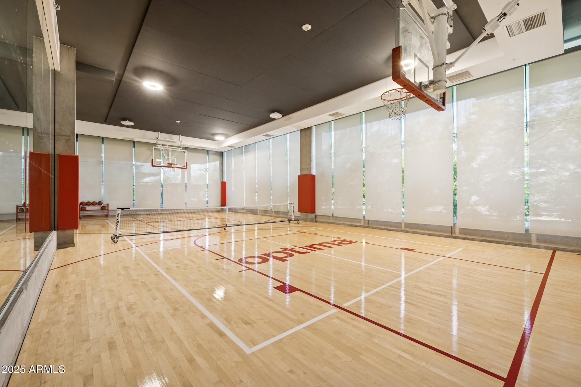 7180 E KIERLAND Boulevard, 218