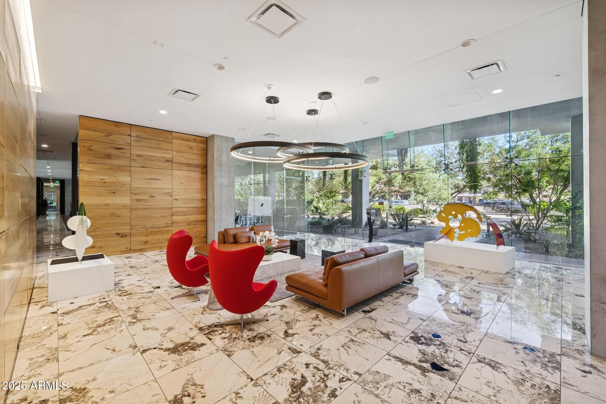 7180 E KIERLAND Boulevard, 218