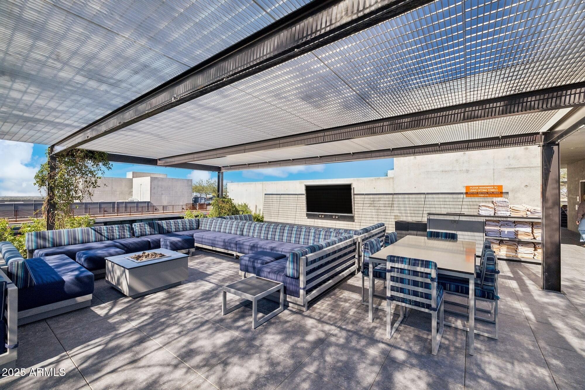 7180 E KIERLAND Boulevard, 218