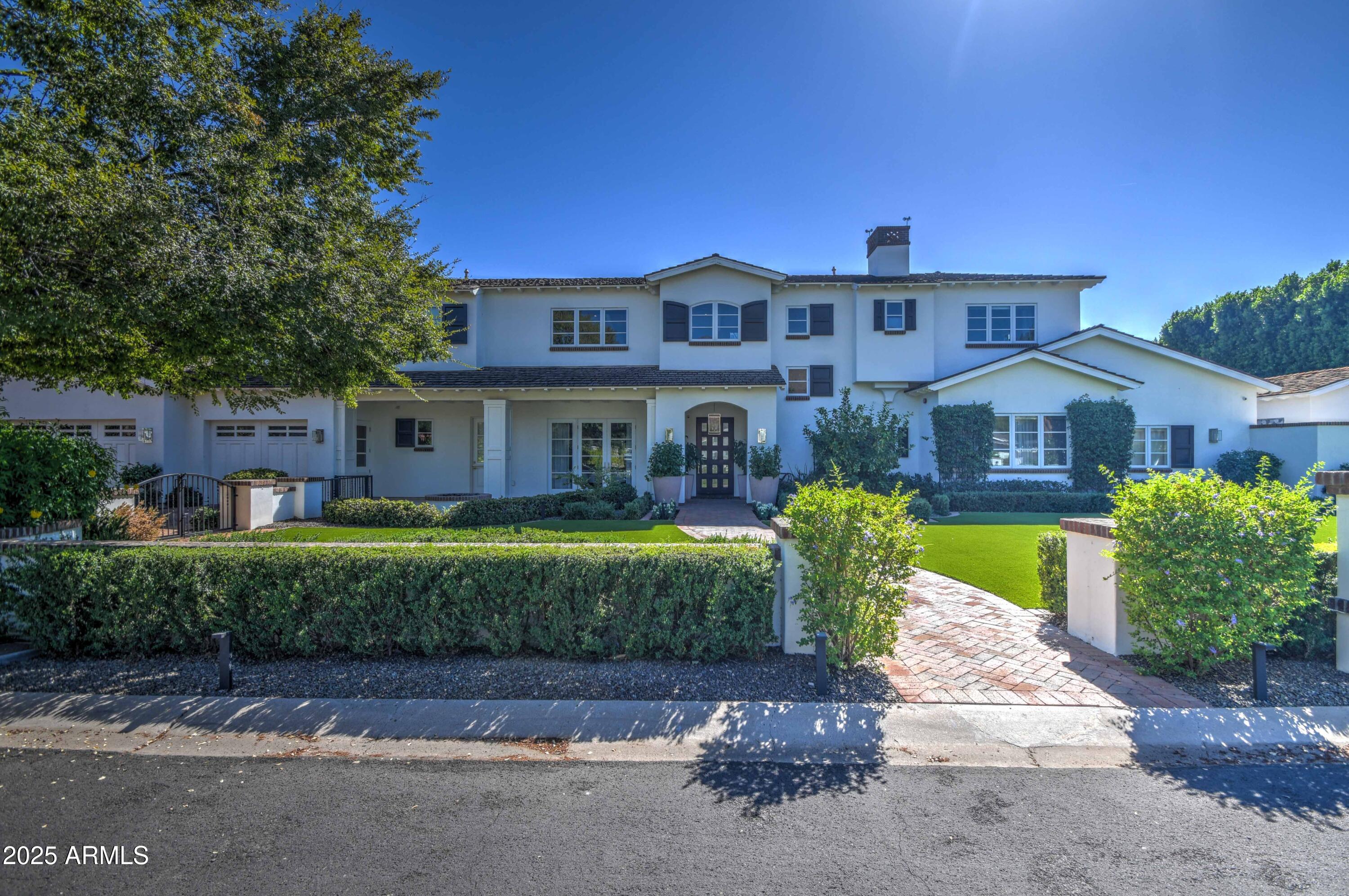 5819 E CALLE DEL MEDIA