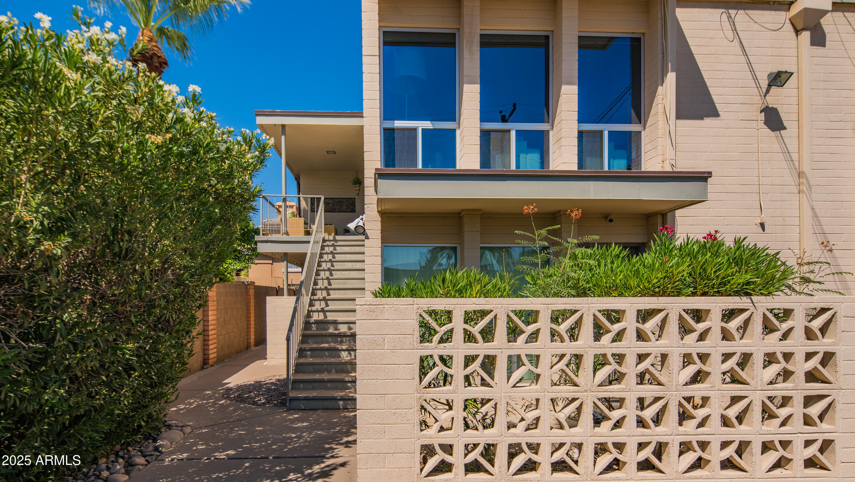 7315 E NORTHLAND Drive, 8