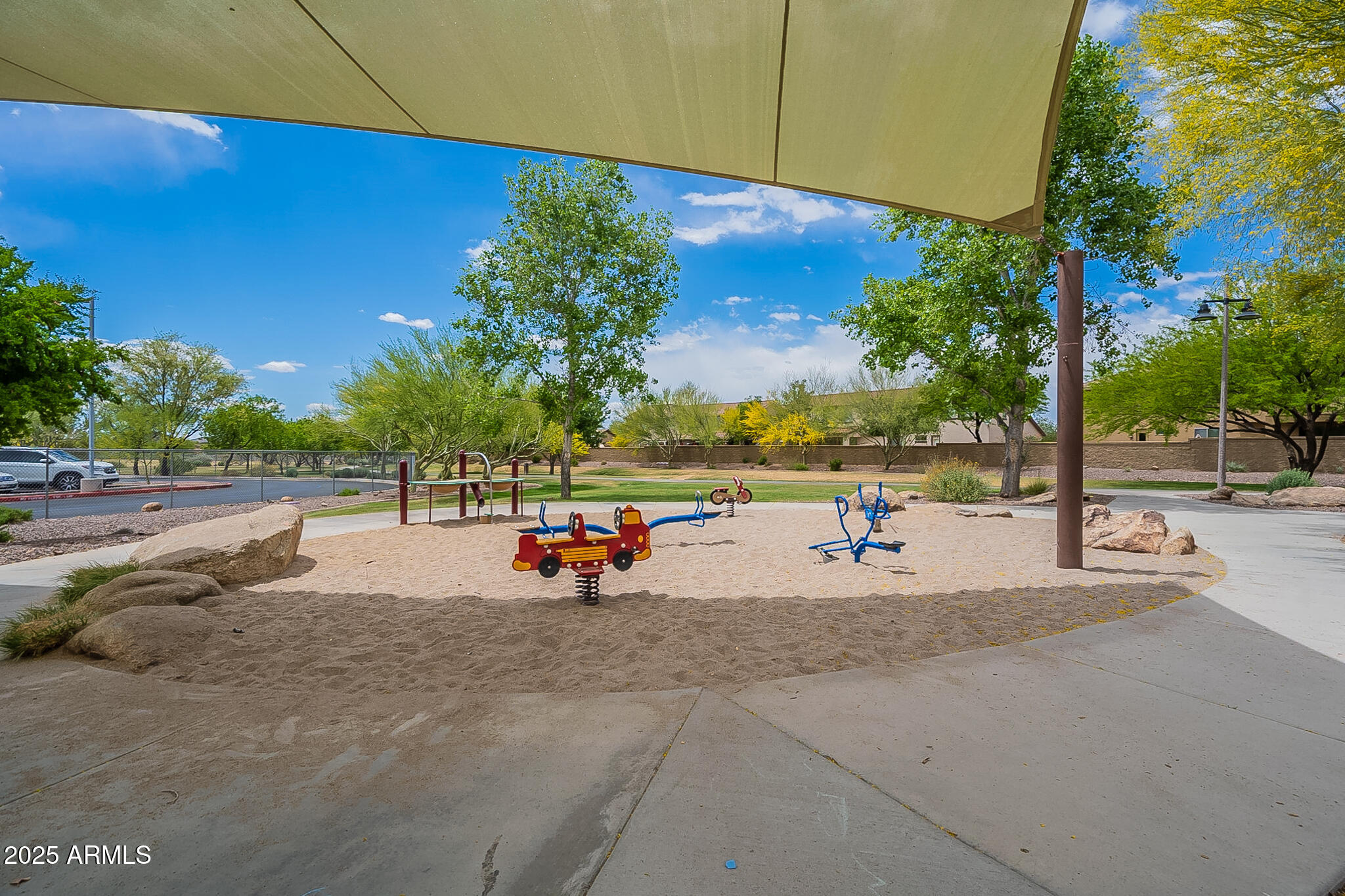 40802 N PEALE Court