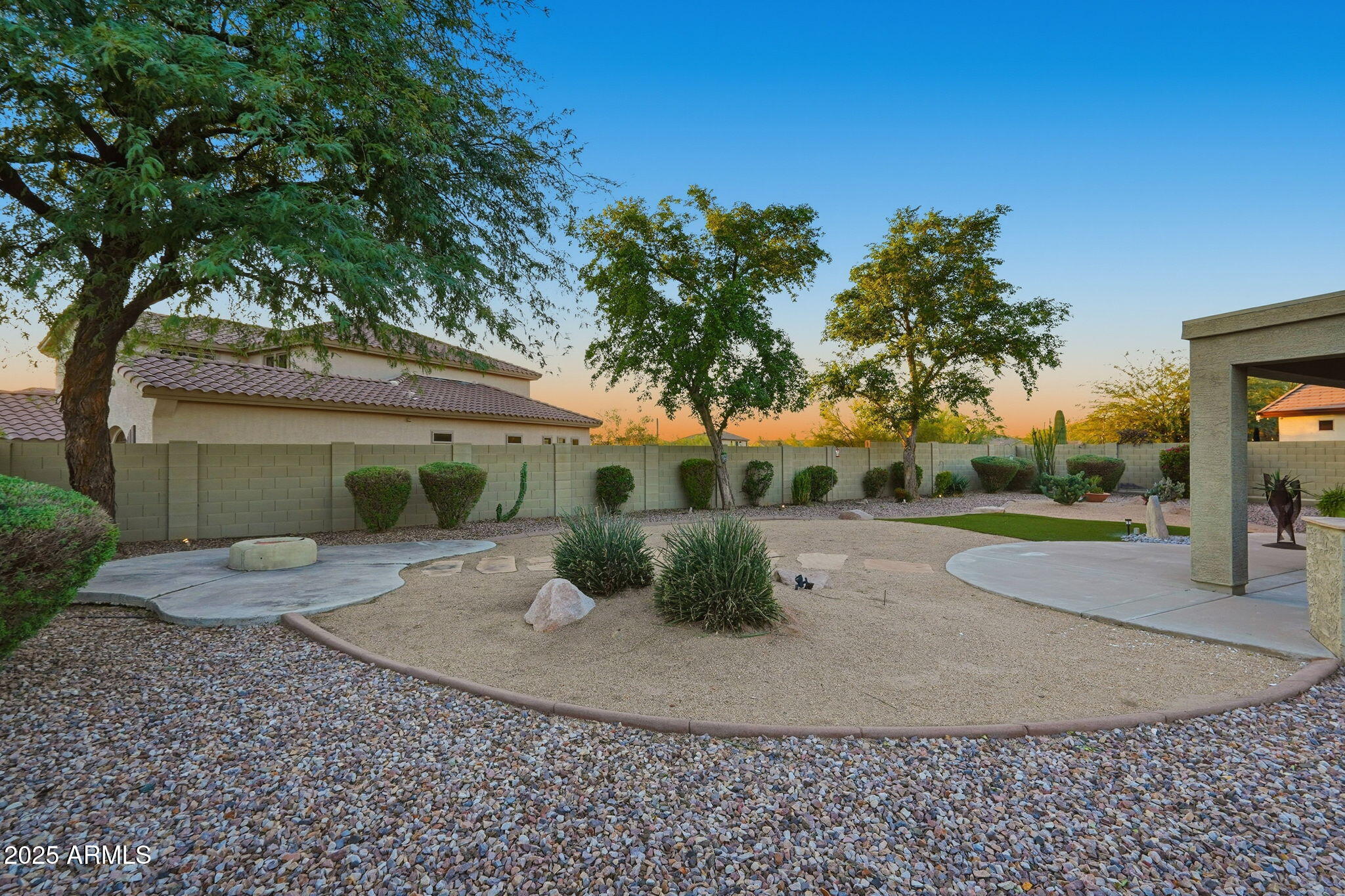 40802 N PEALE Court
