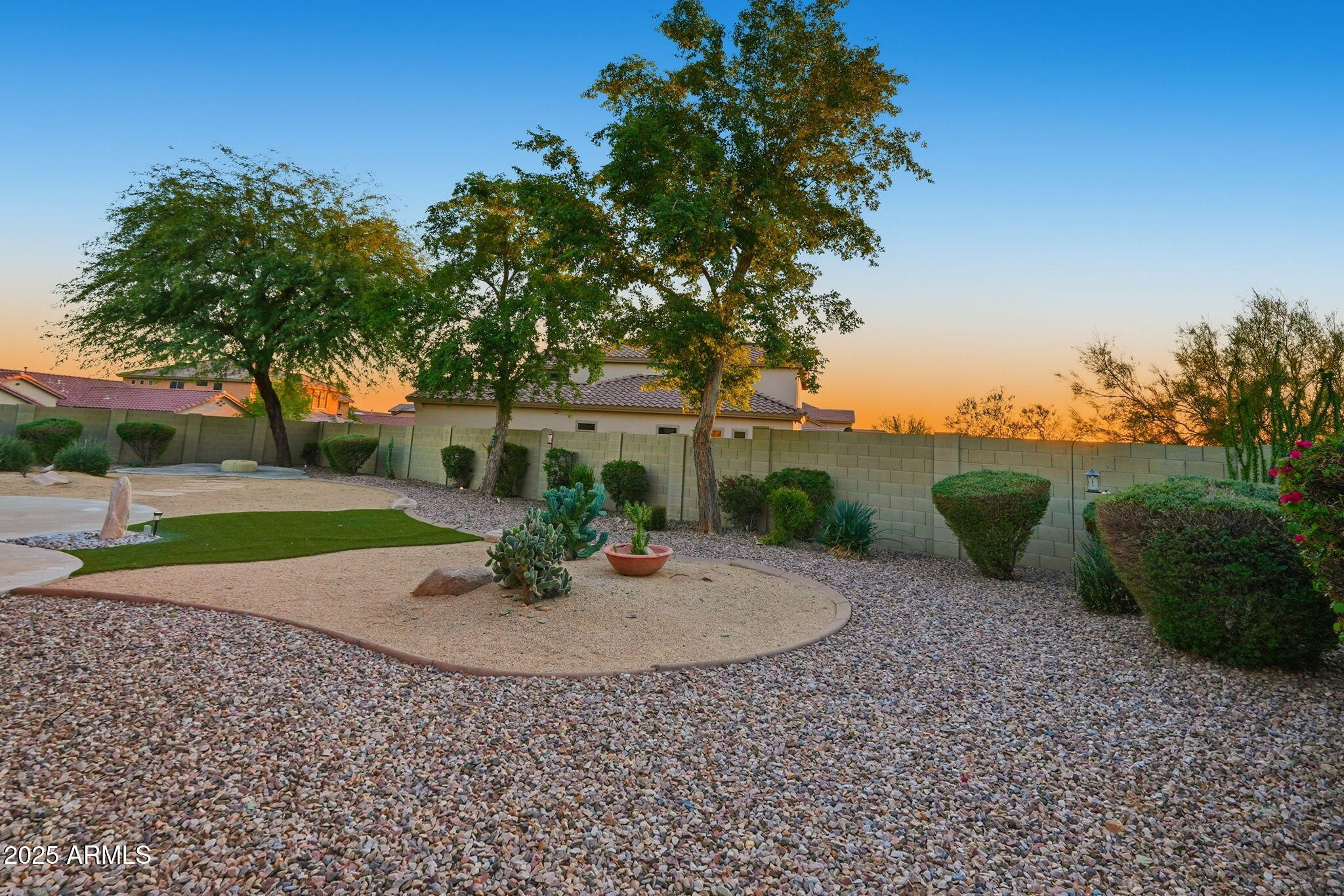 40802 N PEALE Court