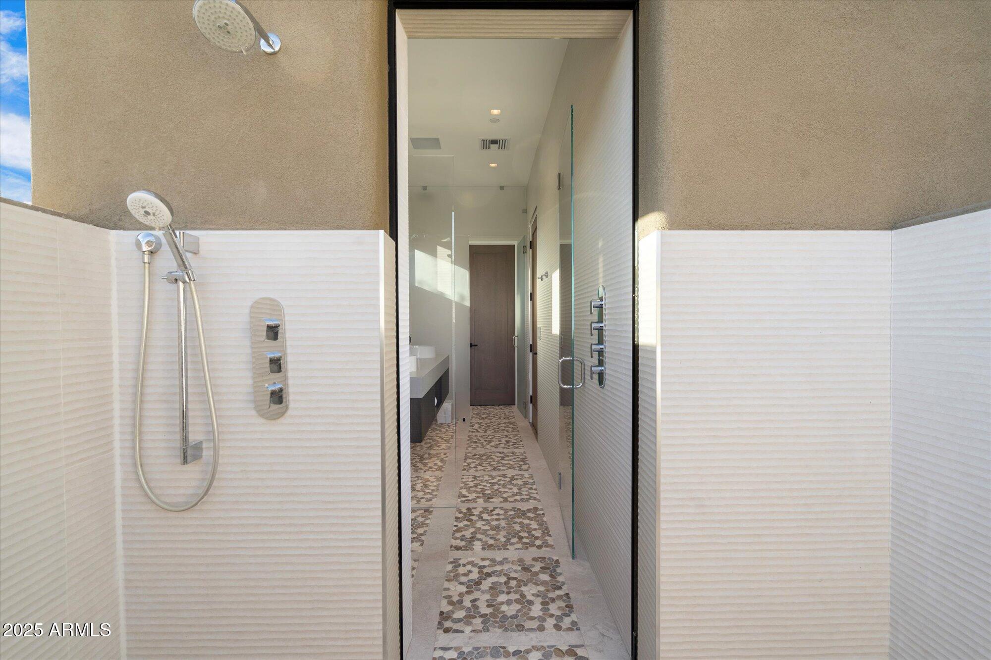 10585 E CRESCENT MOON Drive, 44