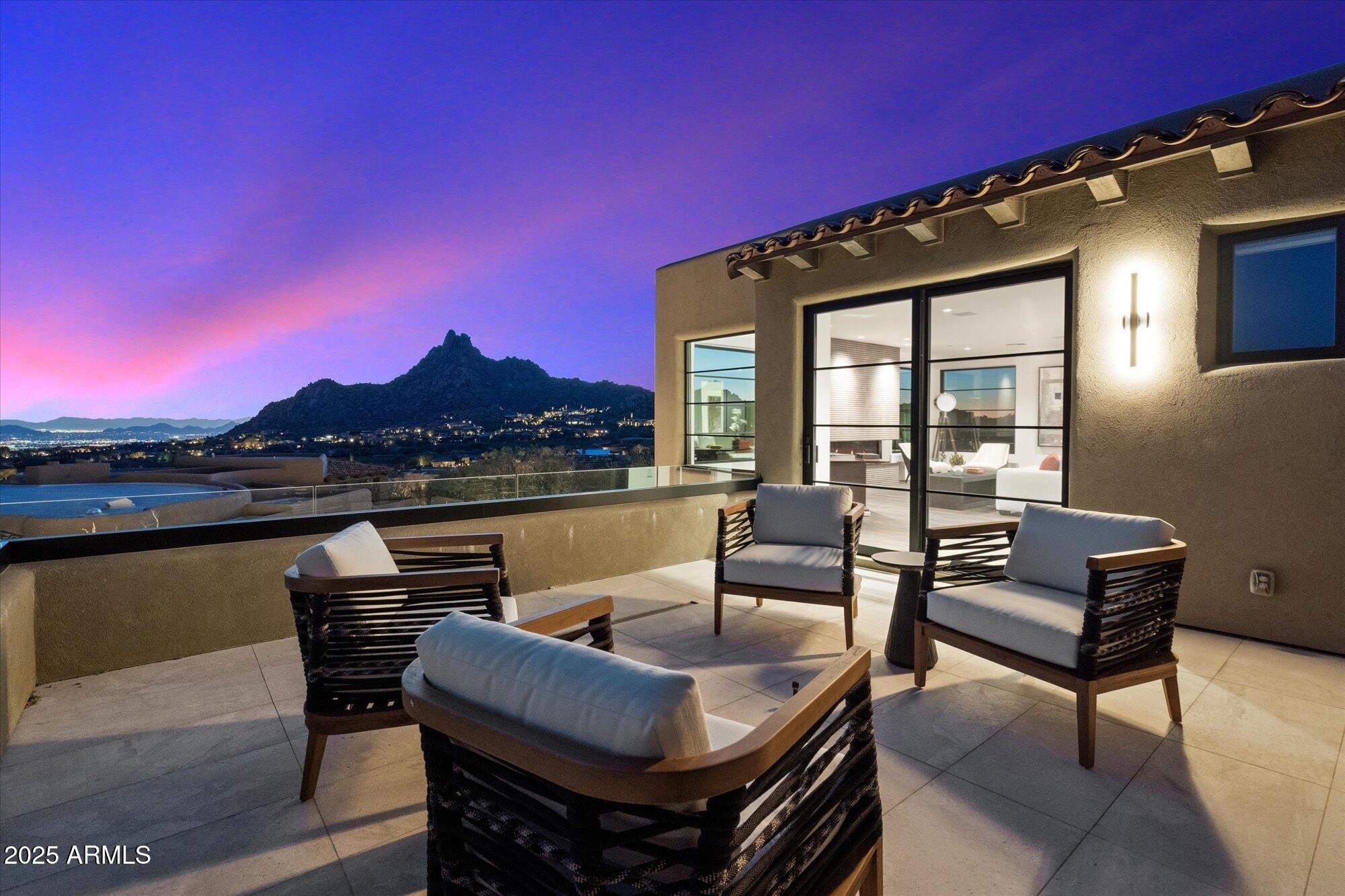 10585 E CRESCENT MOON Drive, 44