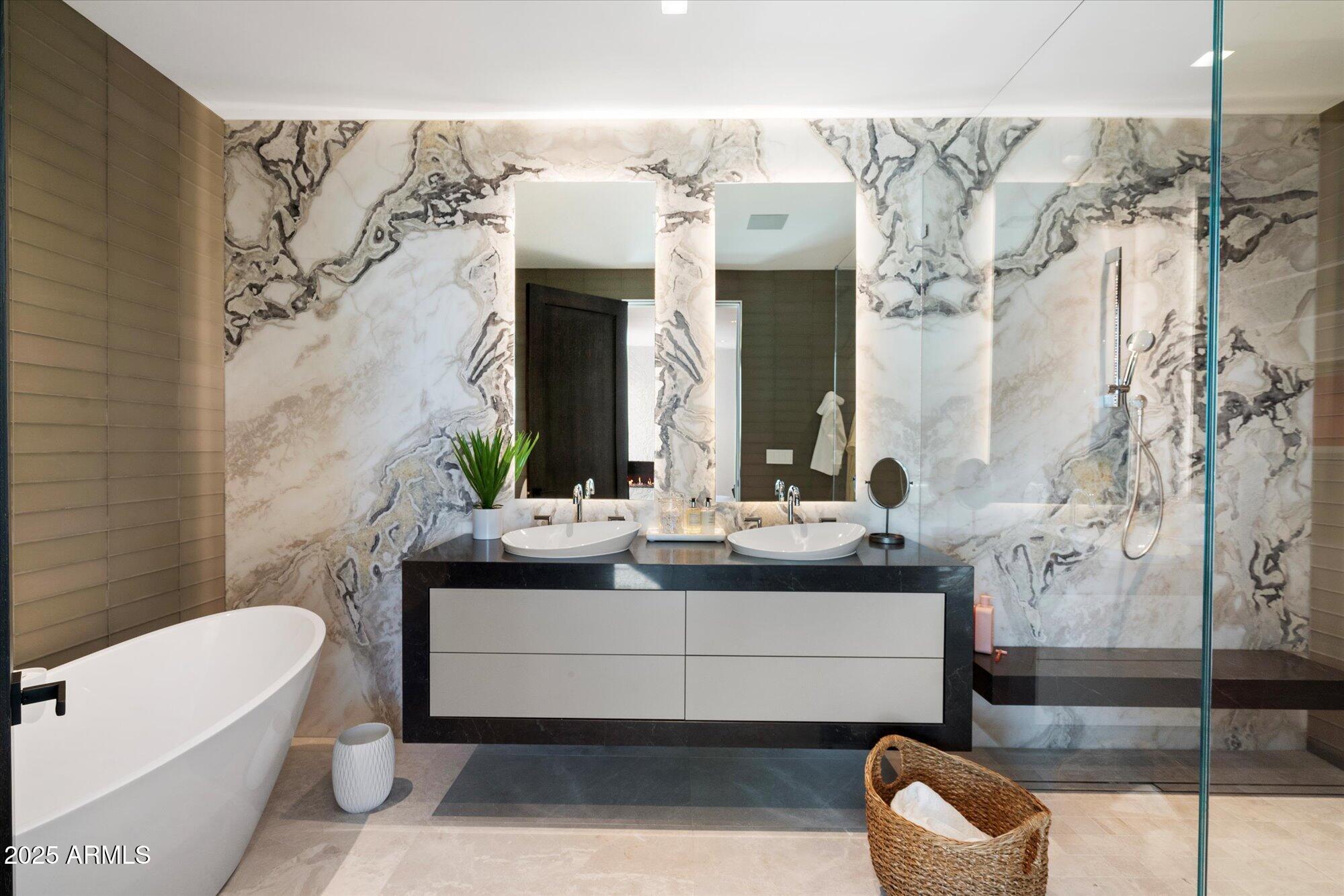 10585 E CRESCENT MOON Drive, 44