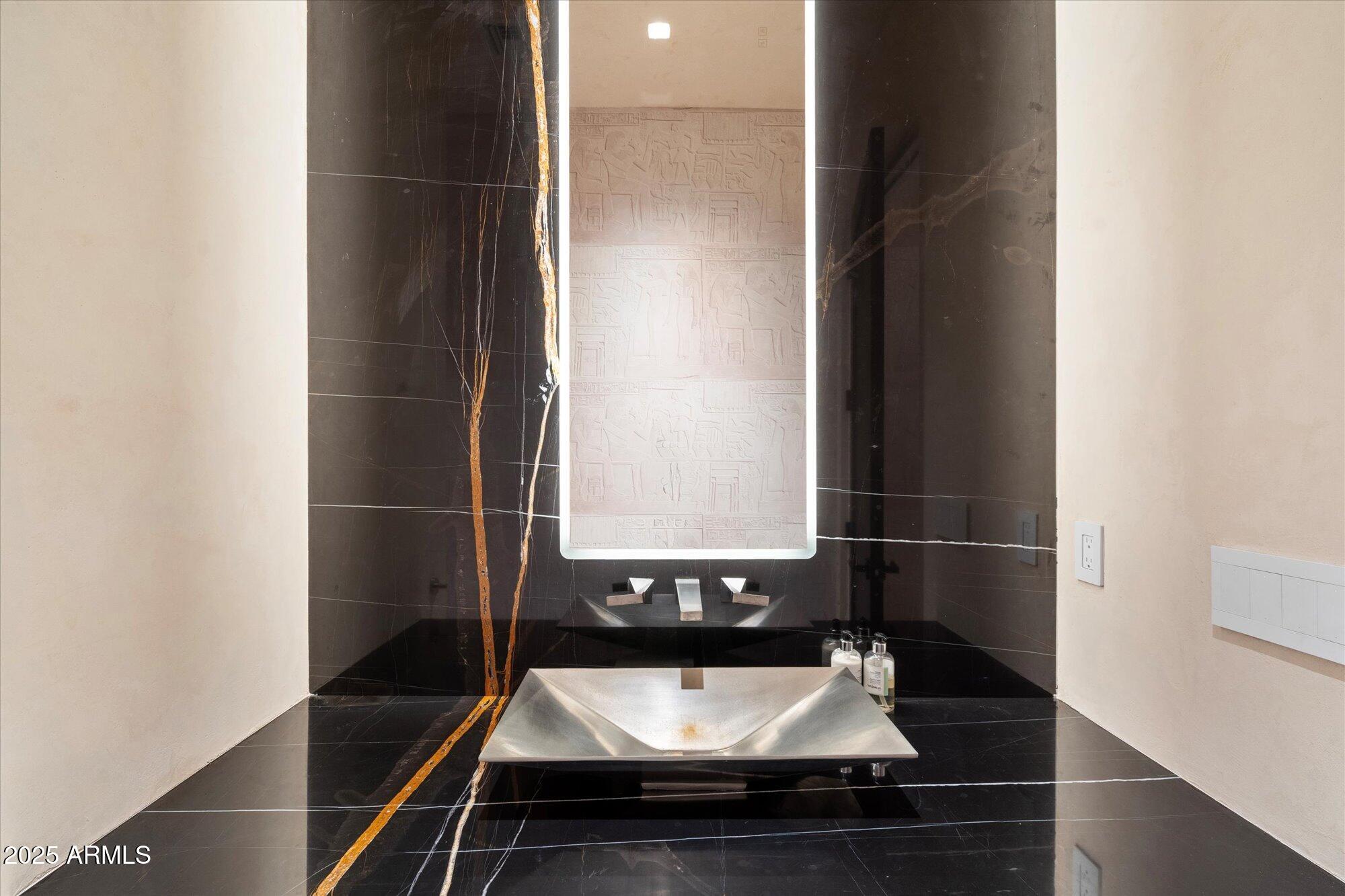 10585 E CRESCENT MOON Drive, 44