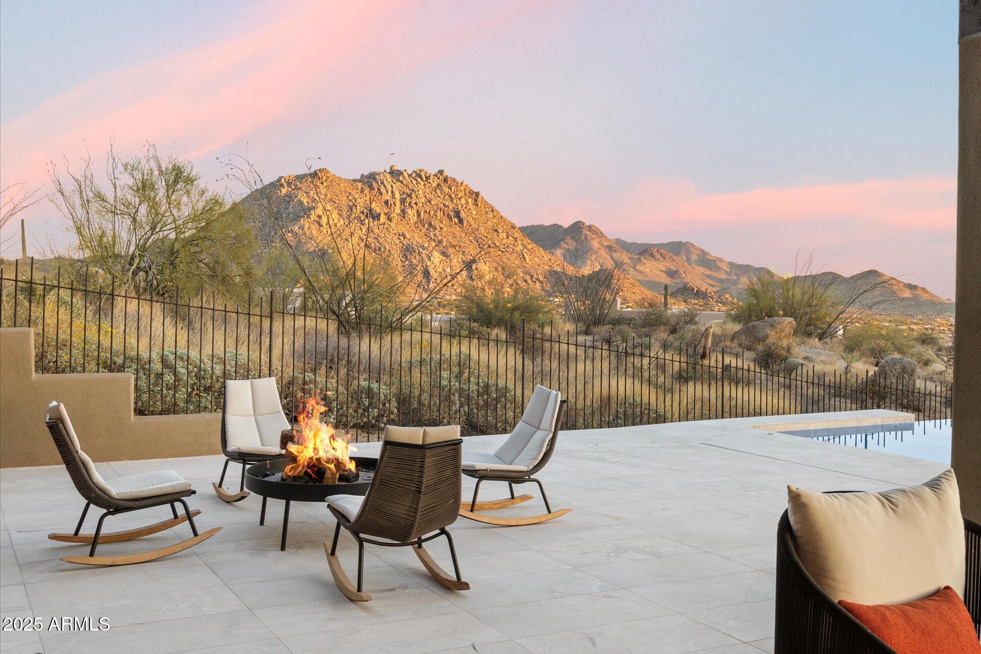 10585 E CRESCENT MOON Drive, 44