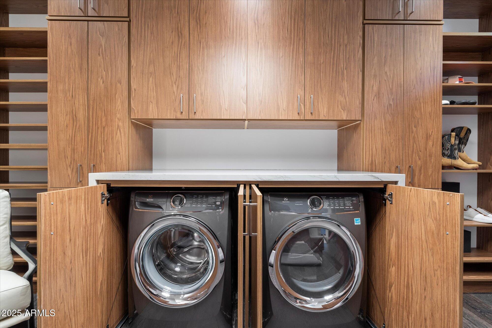 10585 E CRESCENT MOON Drive, 44