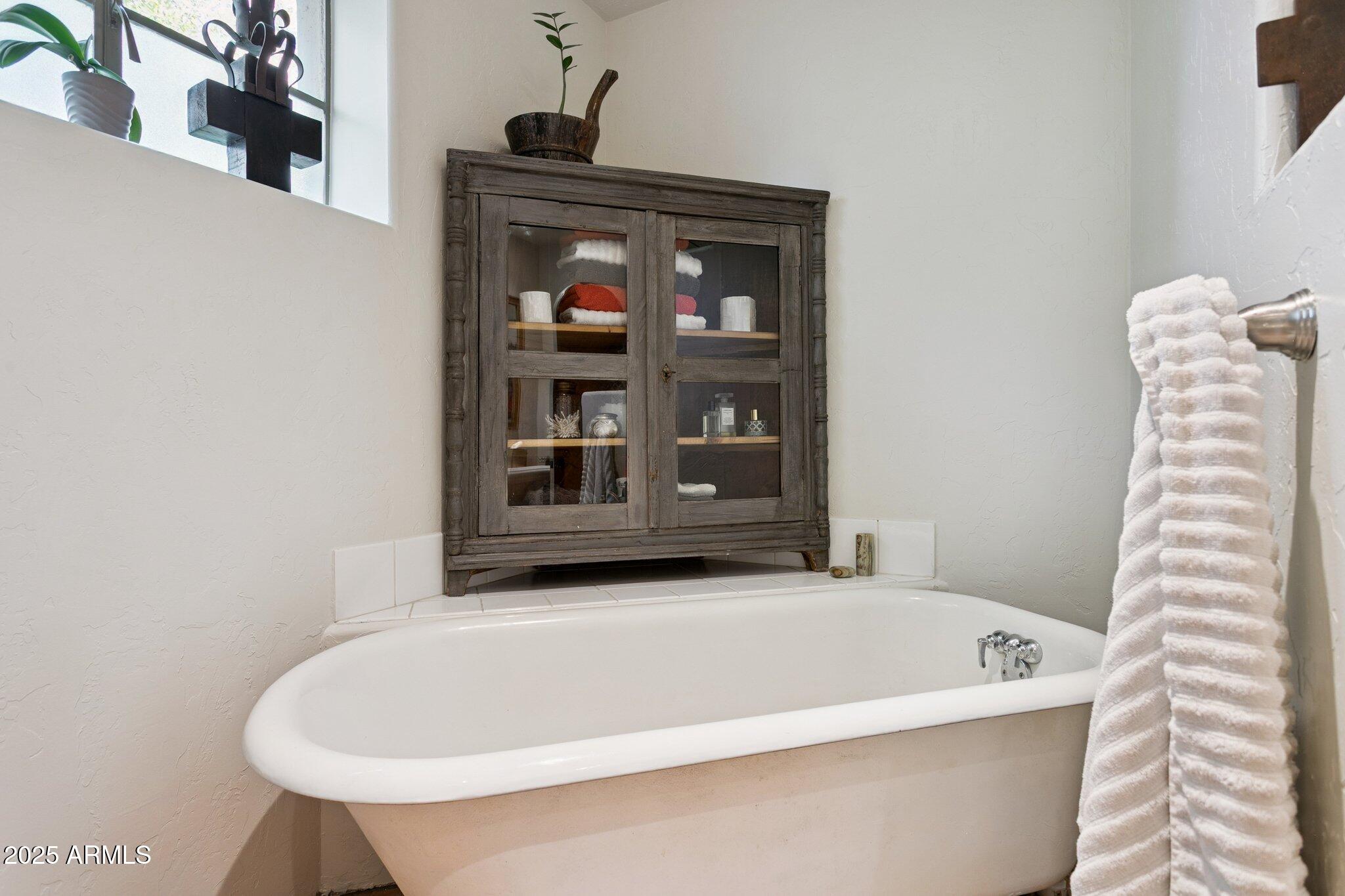 7005 E JACKRABBIT Road