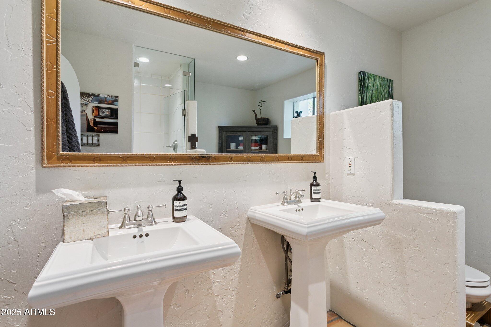 7005 E JACKRABBIT Road