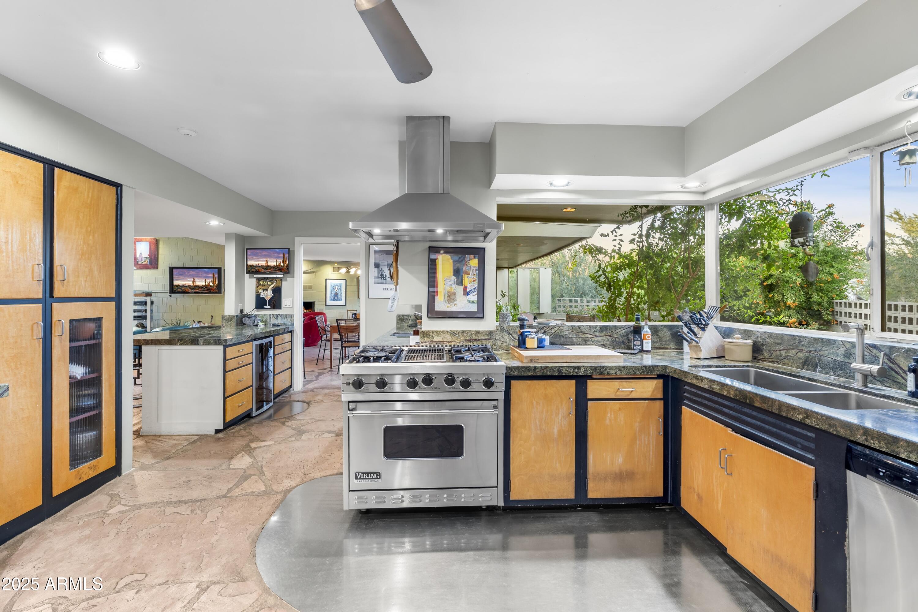 6306 N CAMELBACK MANOR Drive